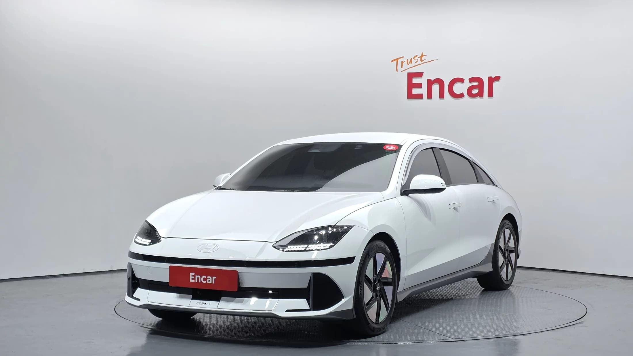 Hyundai Ioniq 6 Long Range Exclusive, электромобиль, 2022 г. 128383 км.
