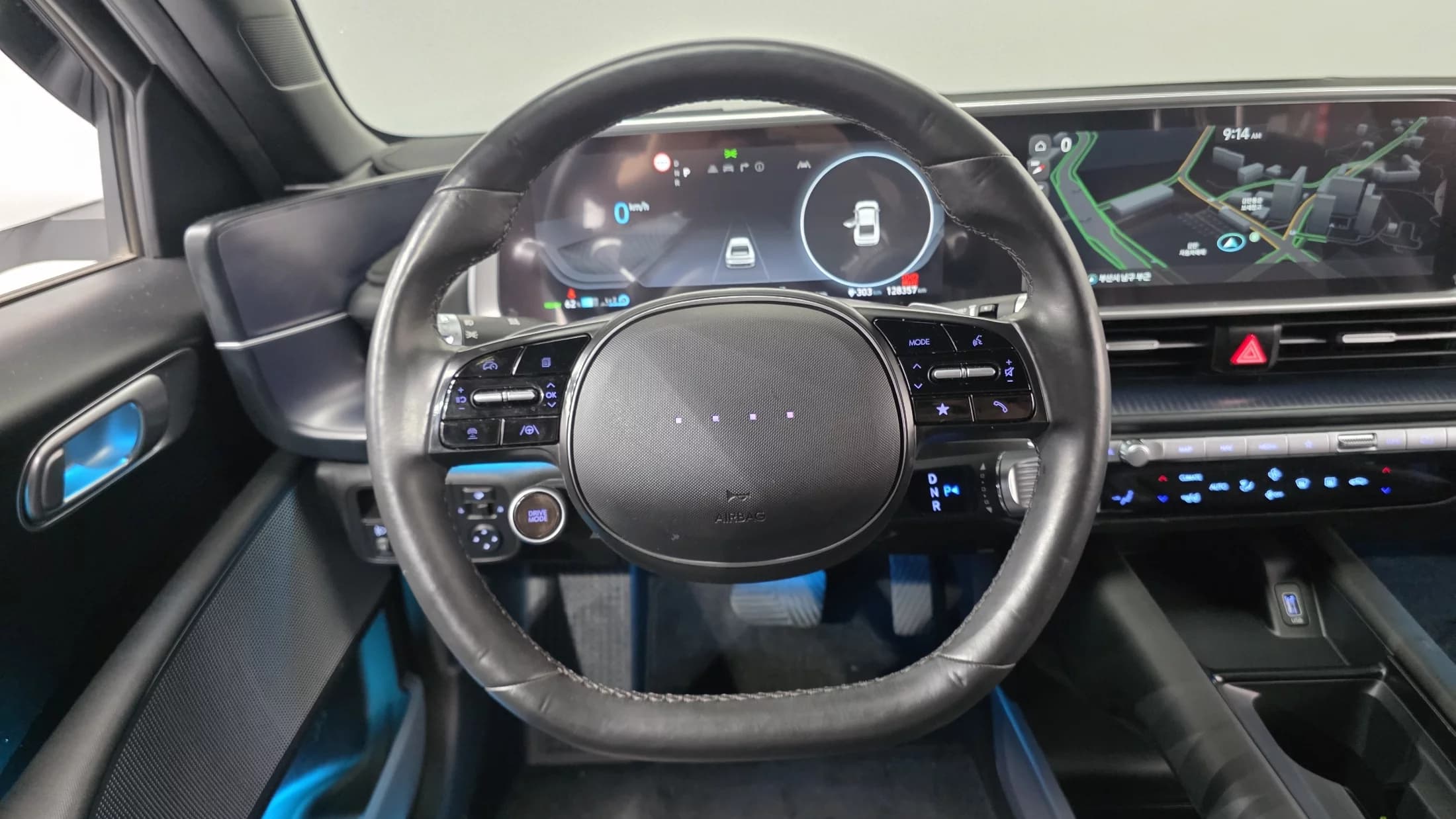 Hyundai Ioniq 6 Long Range Exclusive, электромобиль, 2022 г. 128383 км. — фото 14