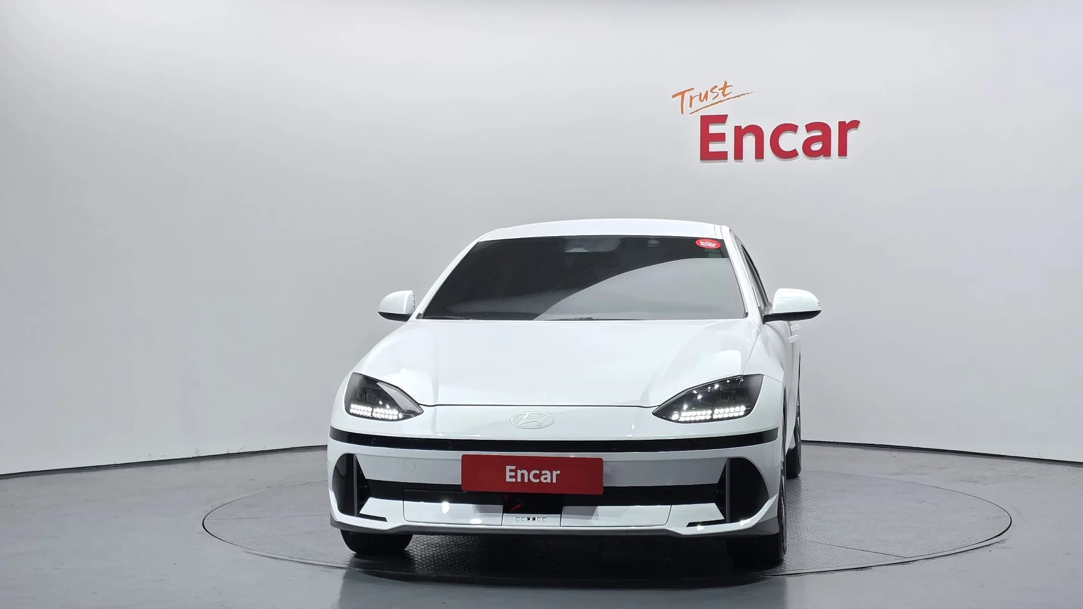 Hyundai Ioniq 6 Long Range Exclusive, электромобиль, 2022 г. 128383 км. — фото 3