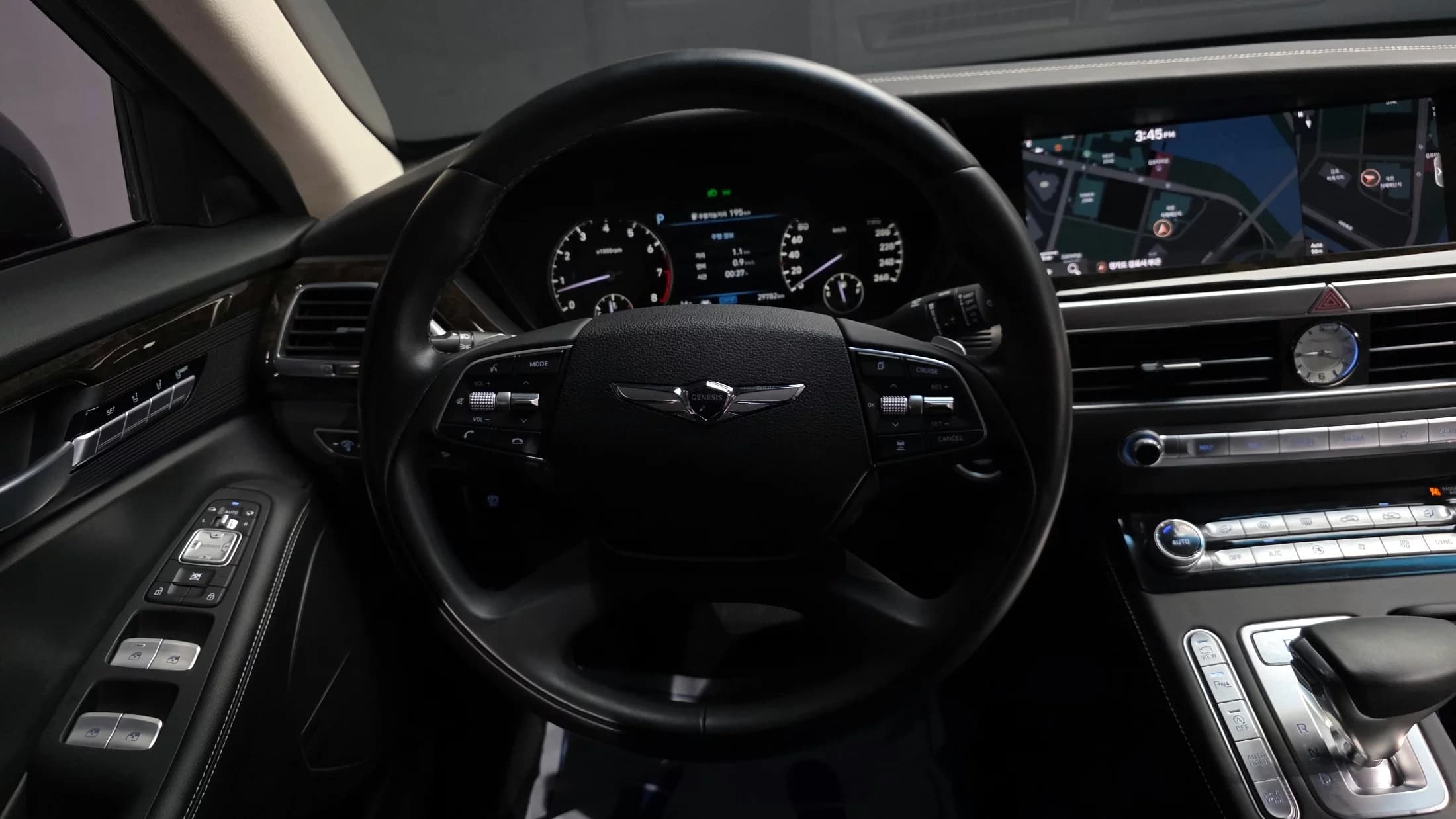 Genesis G90 3.8 AWD Luxury, 2021 г. 29888 км. — фото 13