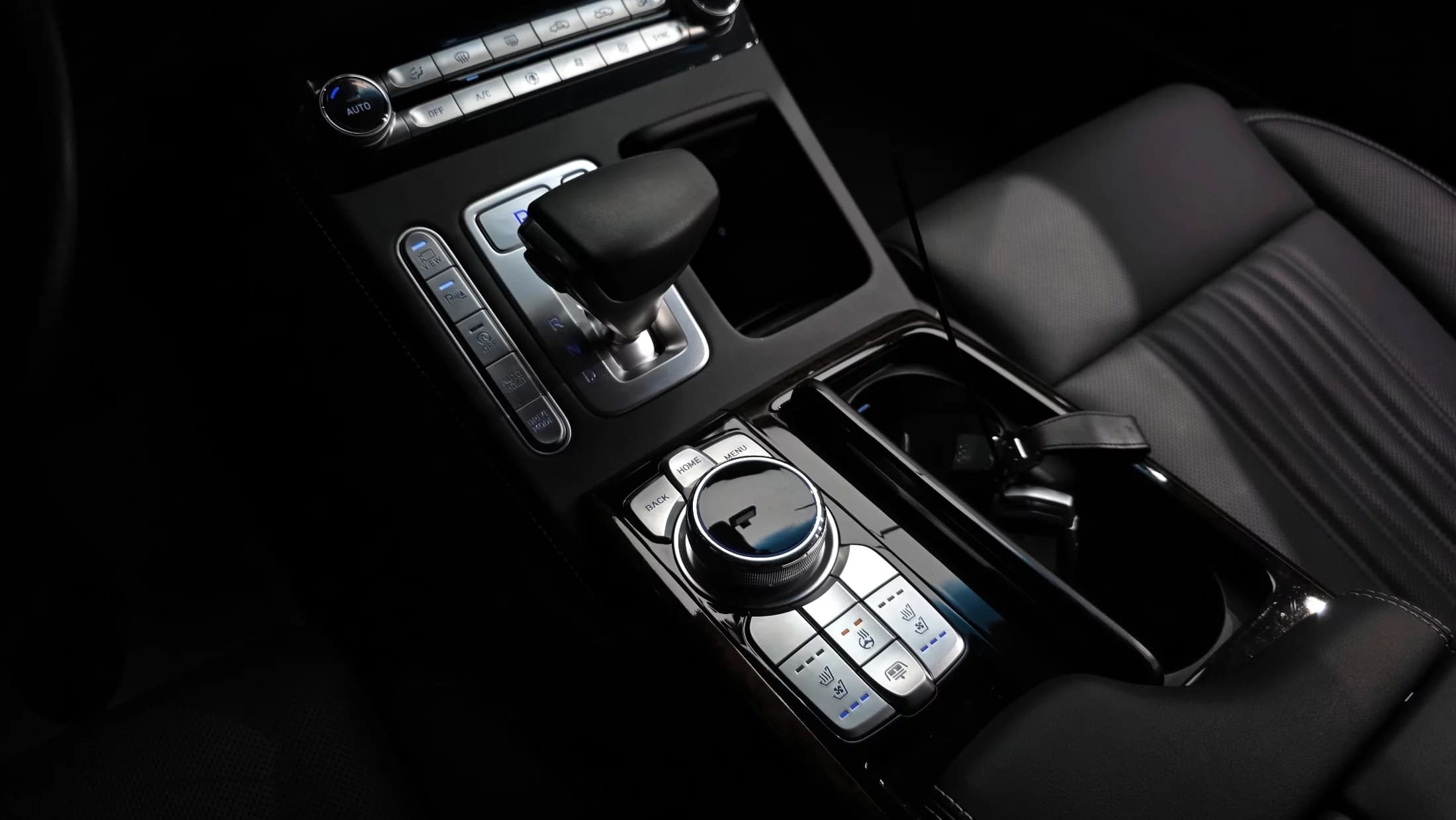 Genesis G90 3.8 AWD Luxury, 2021 г. 29888 км. — фото 9