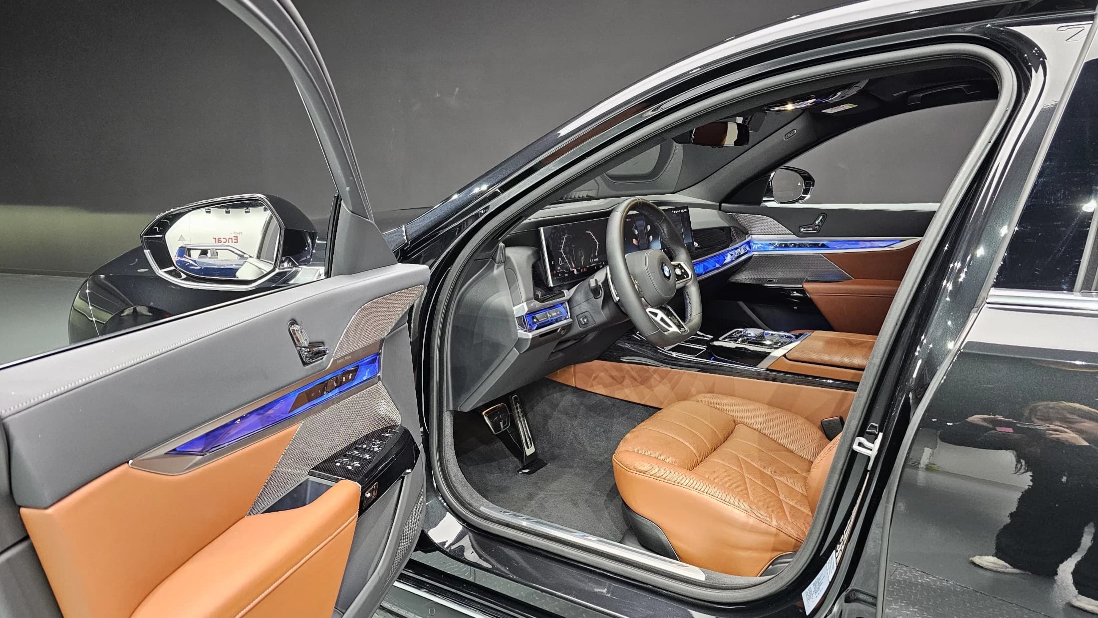 BMW 7-Series 740i xDrive M Sport, 2025 г. 28477 км. — фото 9