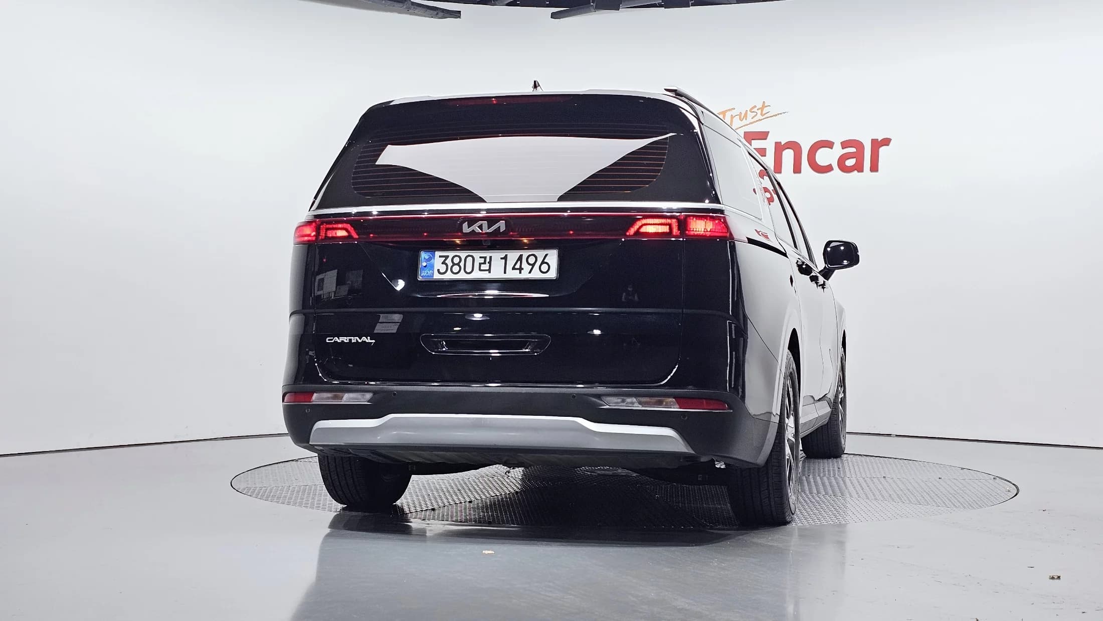 Kia Carnival 9-Seater Prestige, 2022 г. 45894 км. — фото 4