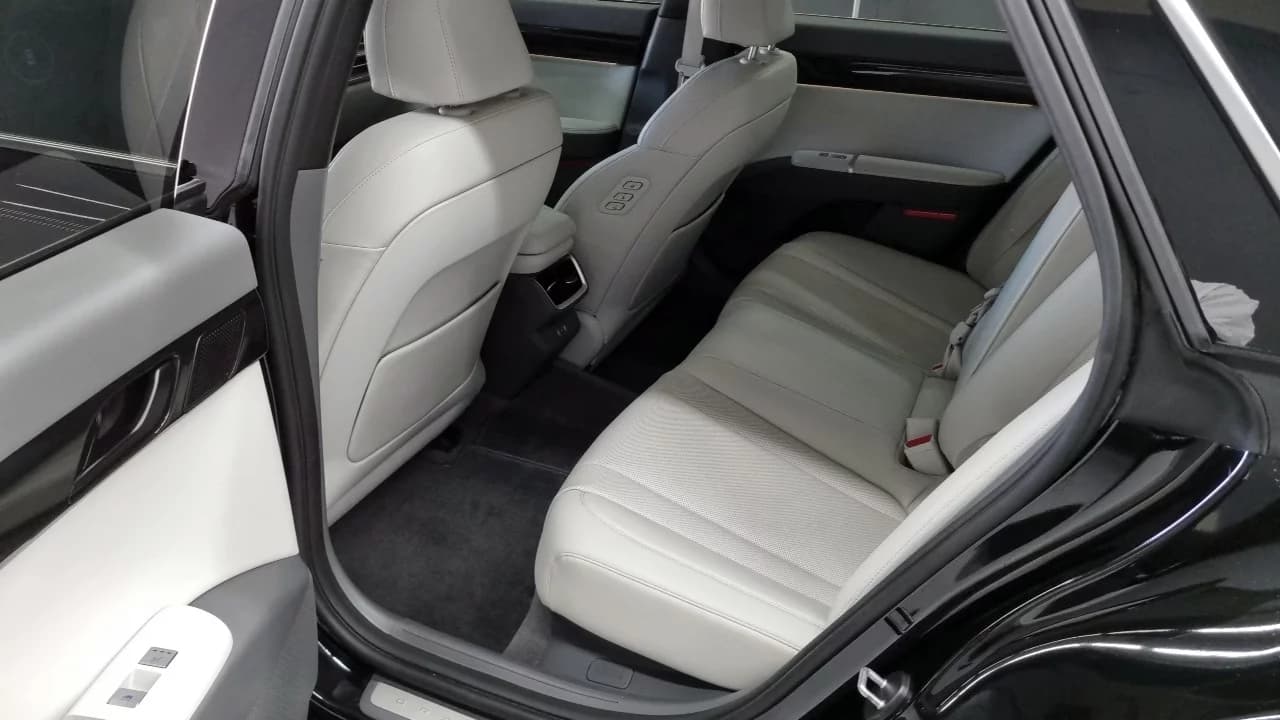 Hyundai Grandeur 2,5 Gasoline 2WD Exclusive, 2023 г. 71931 км. — фото 10