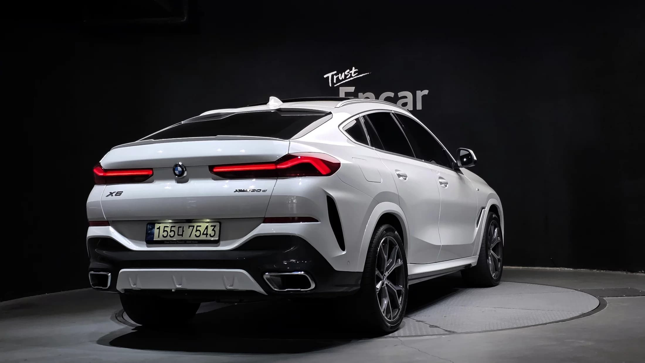BMW X6 xDrive30d M Sport, 2023 г. 33508 км. — фото 2