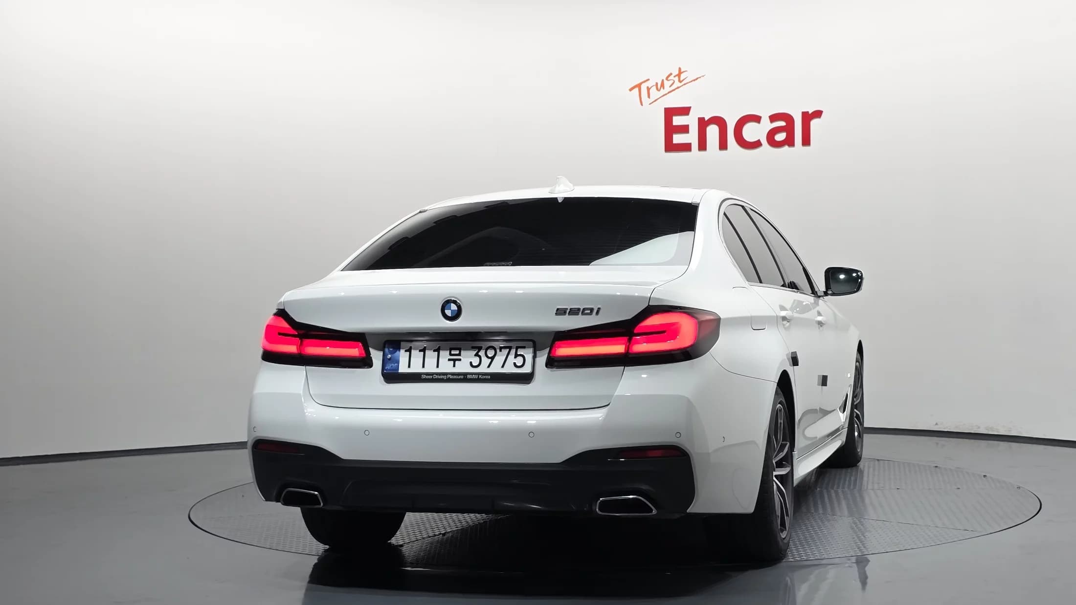 BMW 5-Series 520i M Sport, 2023 г. 35715 км. — фото 4