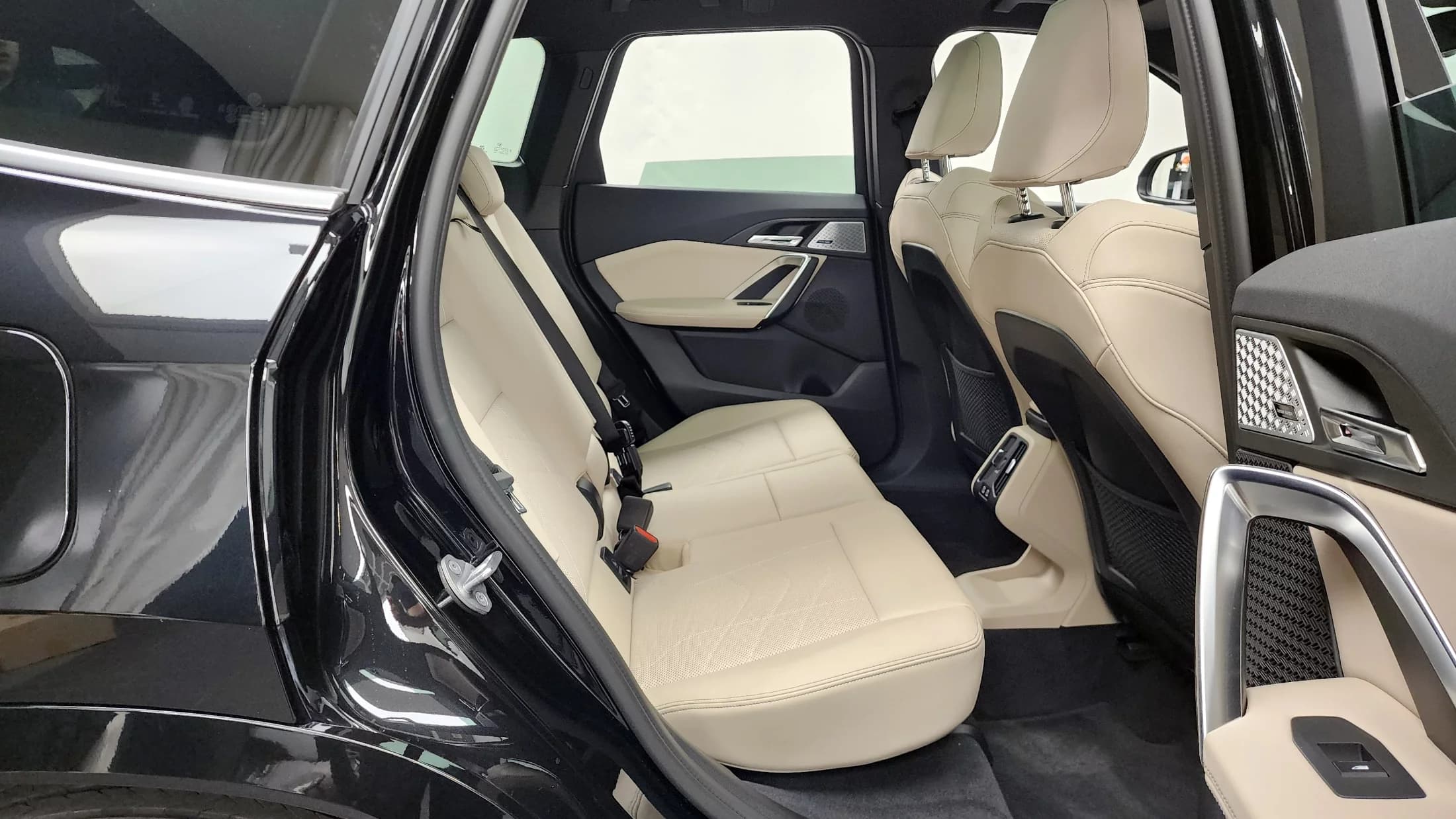 BMW X1 xDrive 20i M Sport, 2023 г. 10276 км. — фото 12