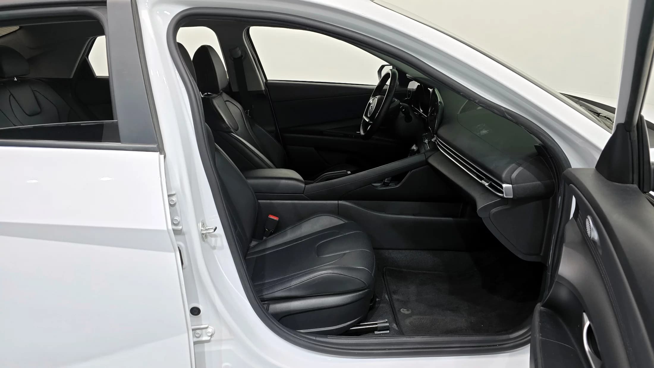 Hyundai AVANTE (Хендай Элантра) 1.6 Modern, 2021 г. 83793 км. — фото 11