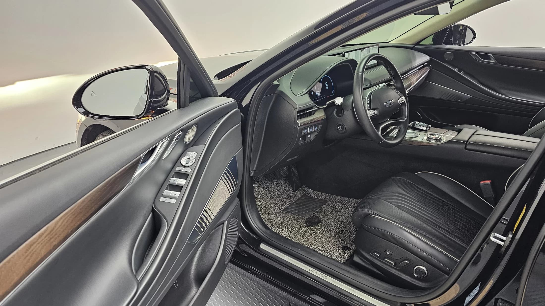 Genesis G80 Gasoline 3.5 Turbo AWD, 2022 г. 46755 км. — фото 11