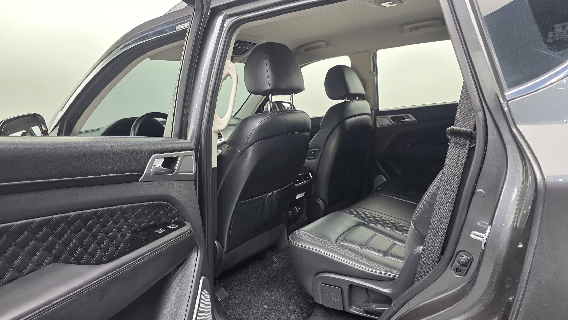 SsangYong Rexton Diesel 2.2 4WD Prestige, 2021 г. 76524 км. — фото 17