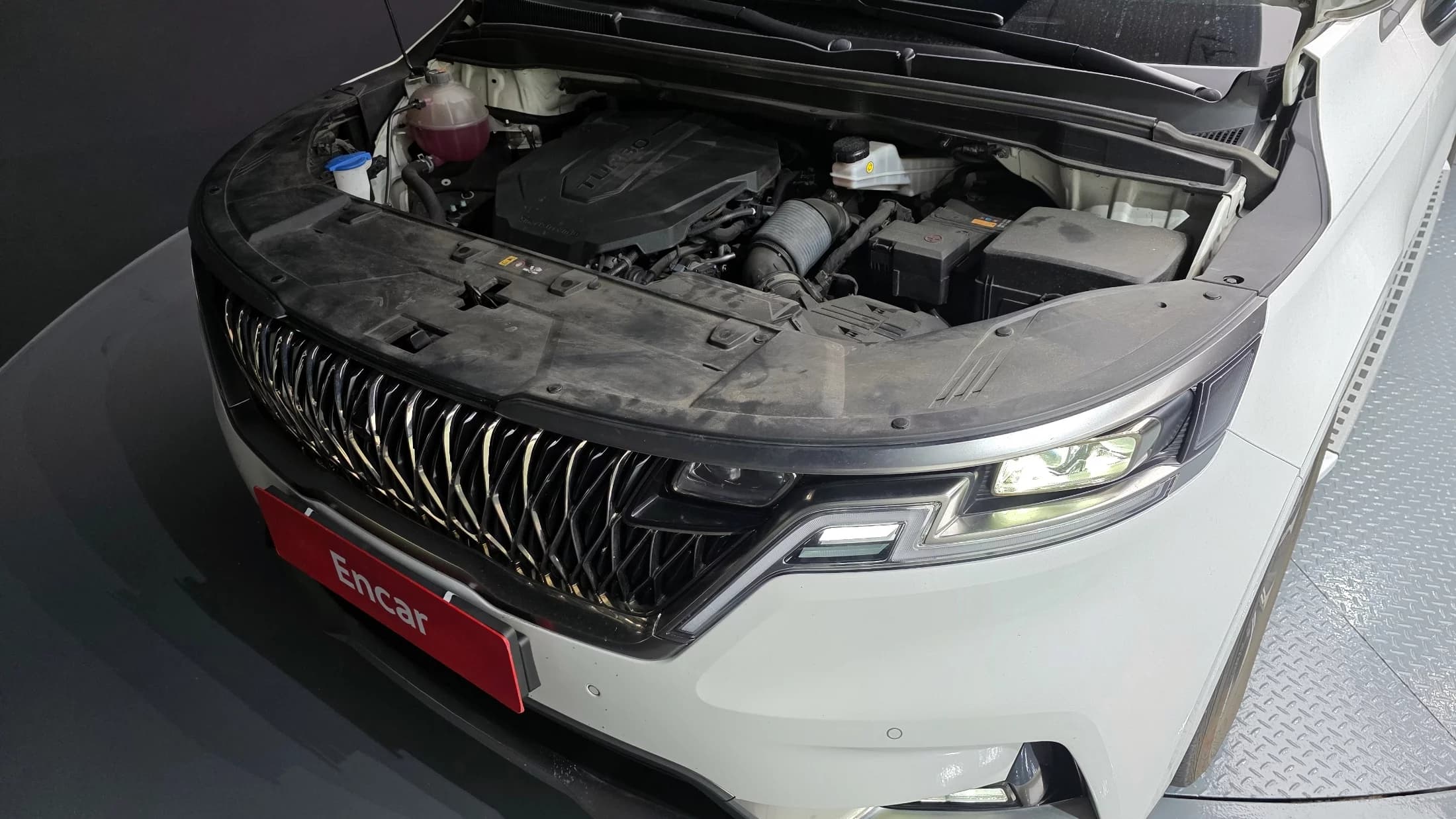 Kia Carnival 7-Seater Noblesse, 2022 г. 72818 км. — фото 6