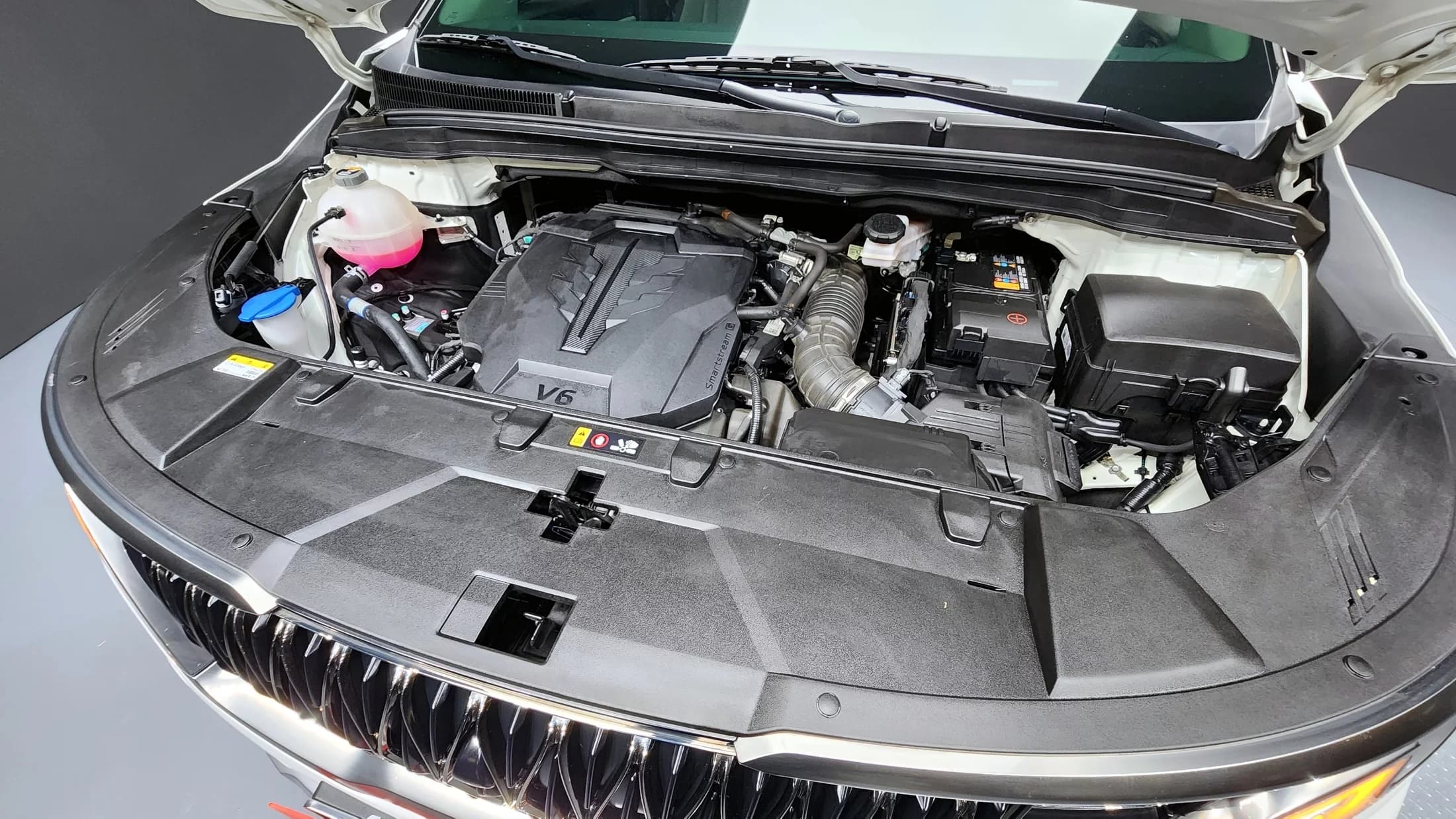 Kia Carnival Gasoline 9-Seater Hi-Limousine Signature, 2022 г. 38228 км. — фото 6