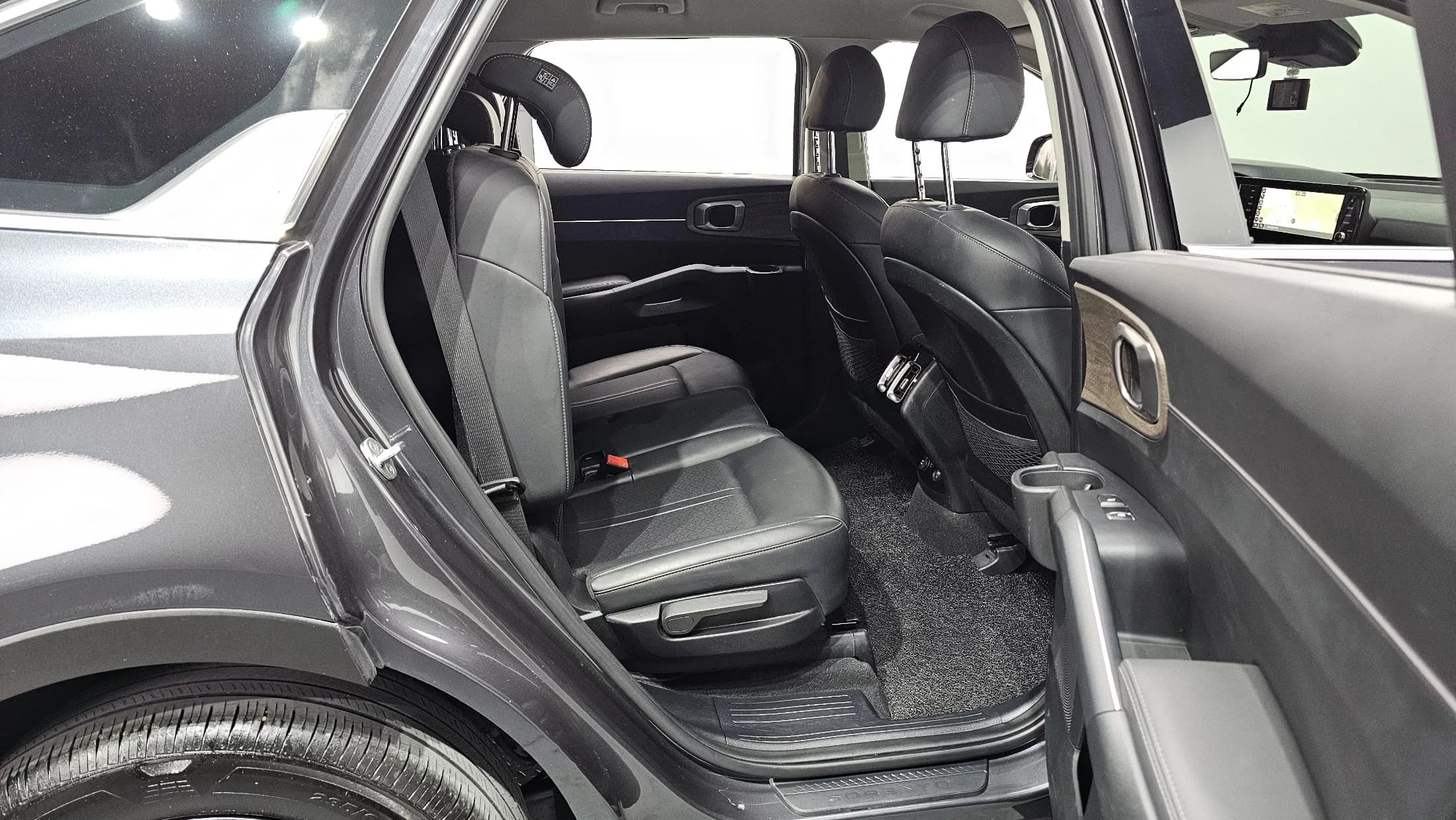 Kia Sorento Diesel 2.2 2WD Prestige, 2022 г. 143602 км. — фото 12
