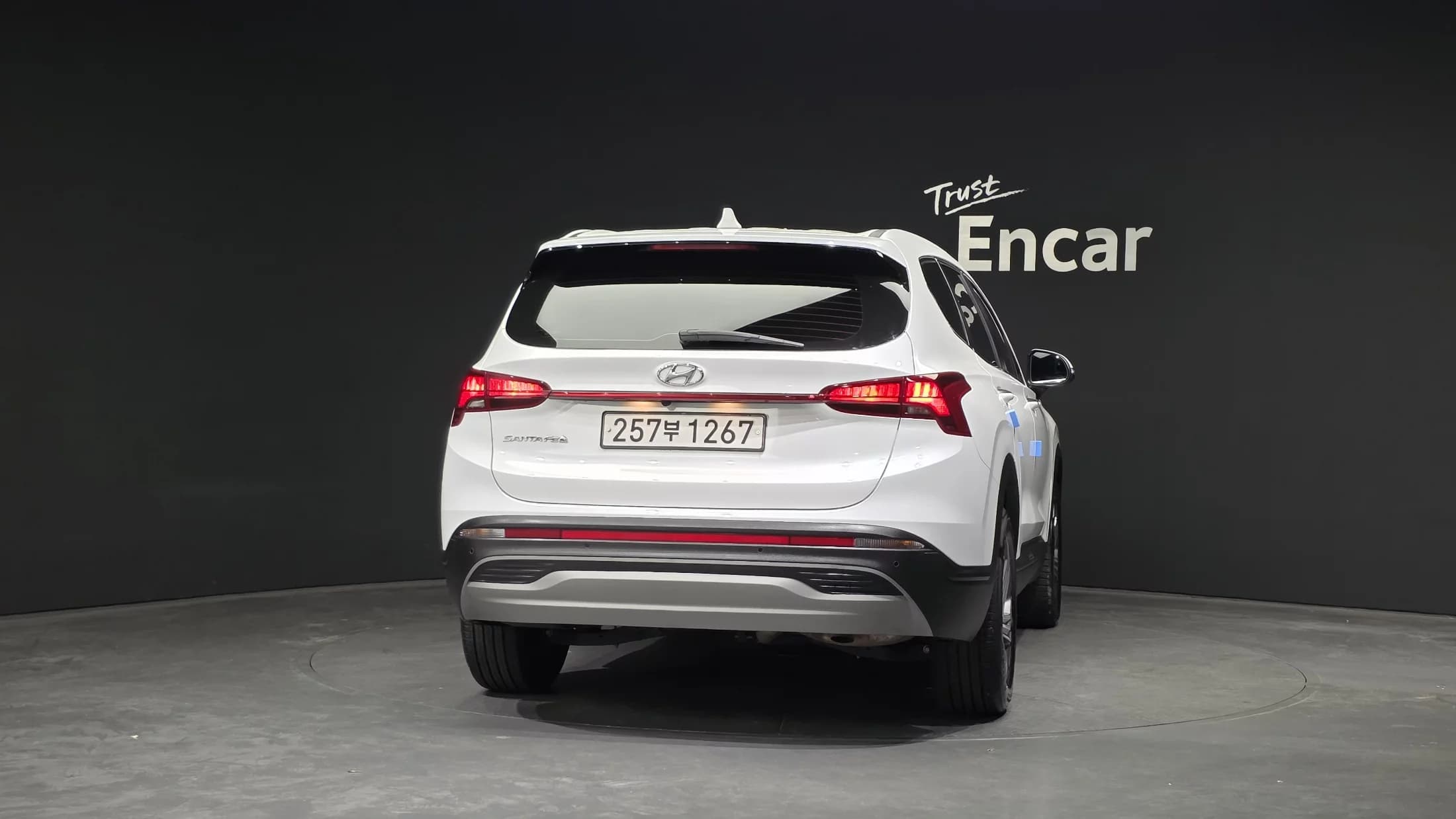 Hyundai Santa Fe Diesel 2.2 2WD Exclusive, 2023 г. 72166 км. — фото 4