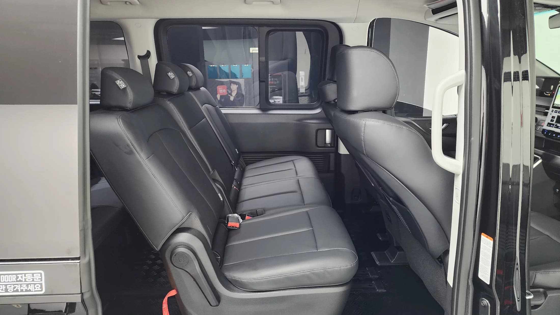Hyundai Staria 4WD Tourer 9-Seater Modern, 2025 г. 4844 км. — фото 12