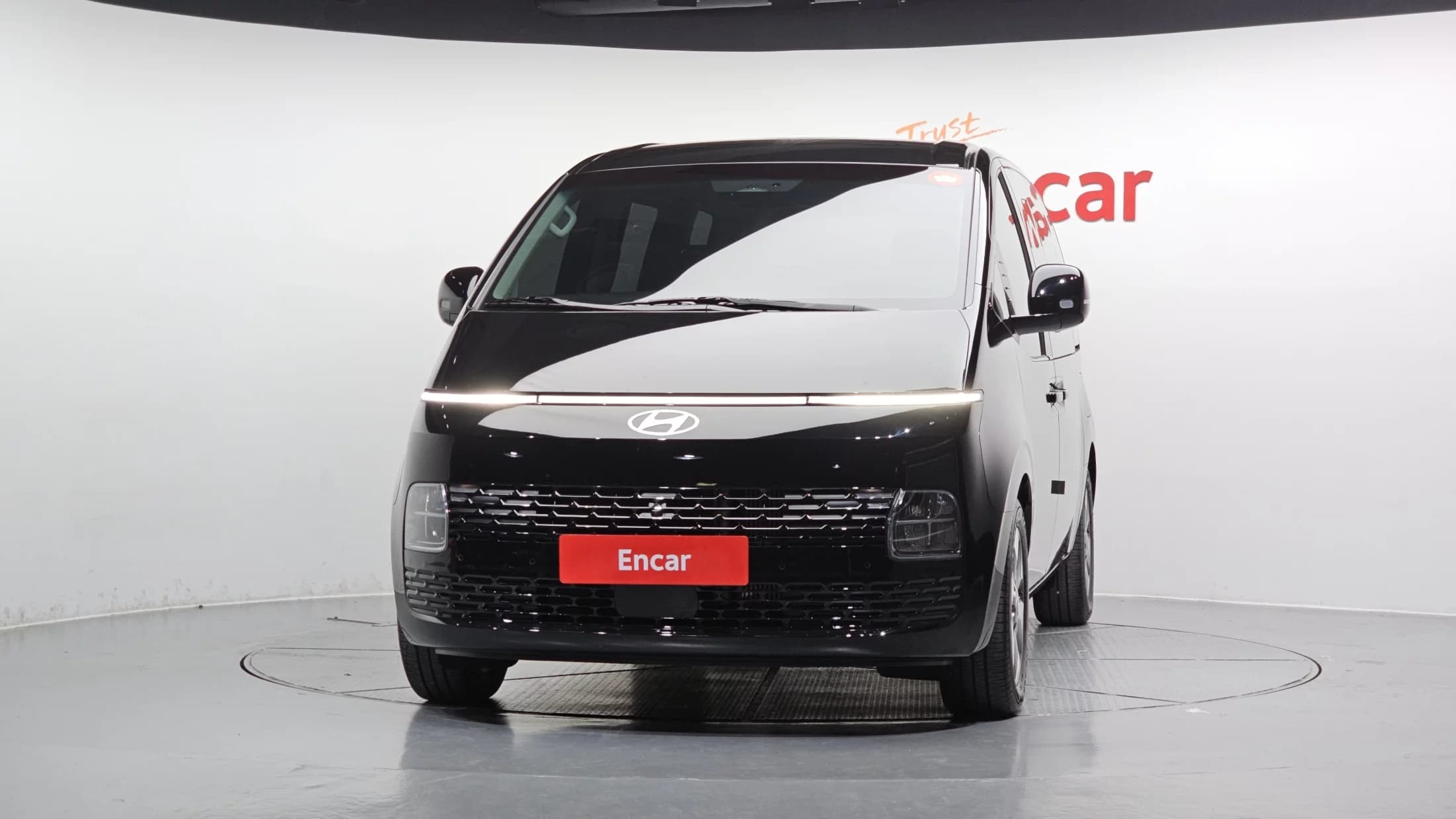 Hyundai Staria 4WD Tourer 9-Seater Modern, 2025 г. 4844 км. — фото 3