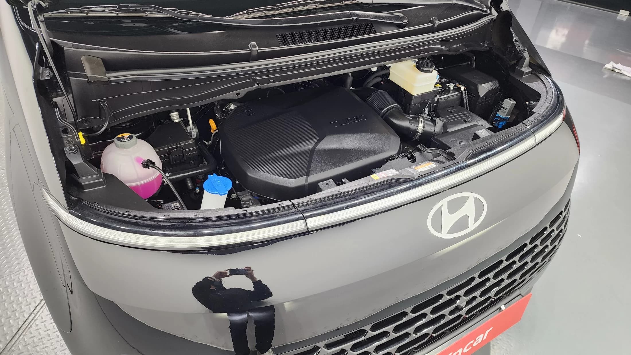 Hyundai Staria 4WD Tourer 9-Seater Modern, 2025 г. 4844 км. — фото 6