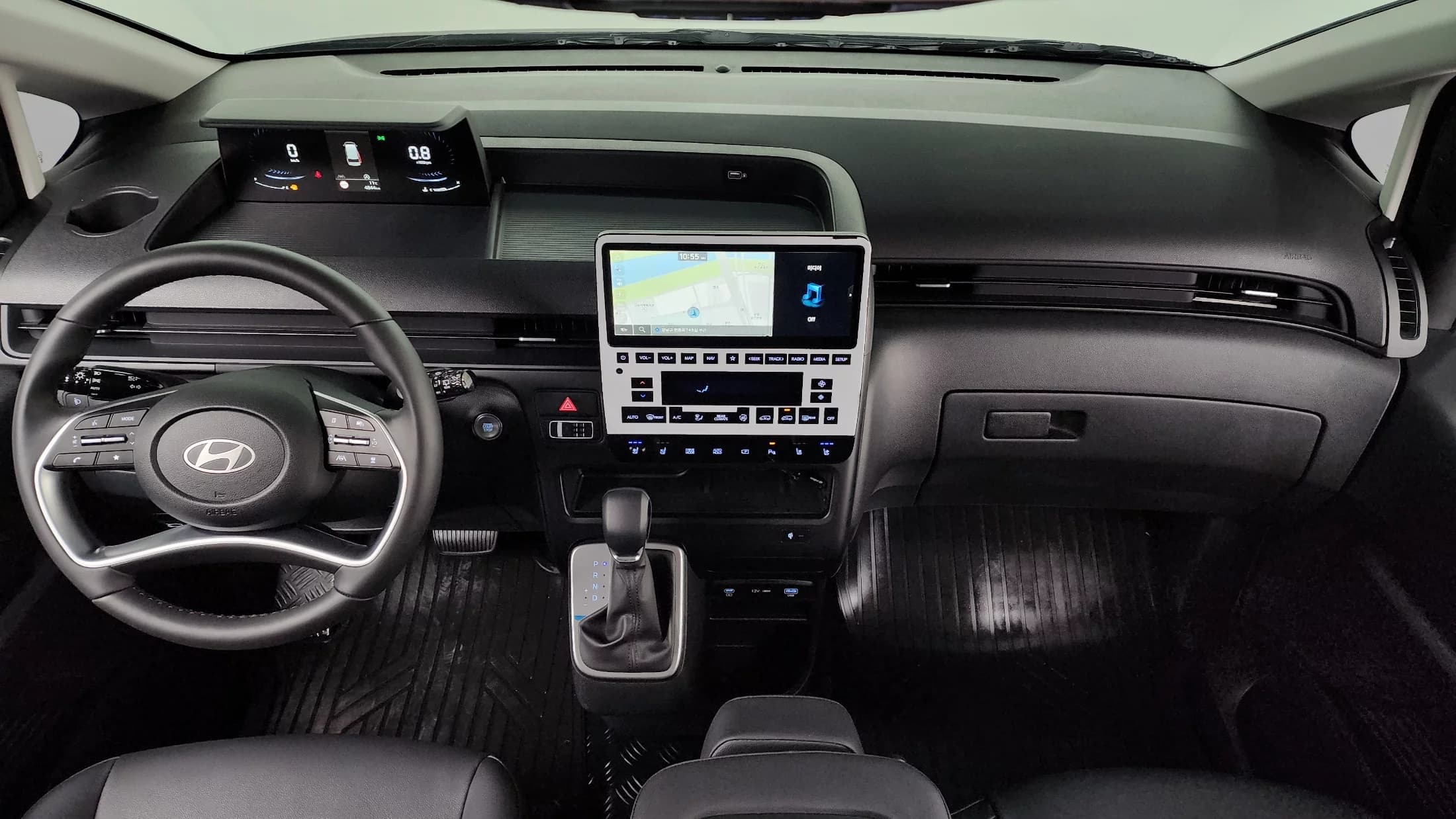 Hyundai Staria 4WD Tourer 9-Seater Modern, 2025 г. 4844 км. — фото 7