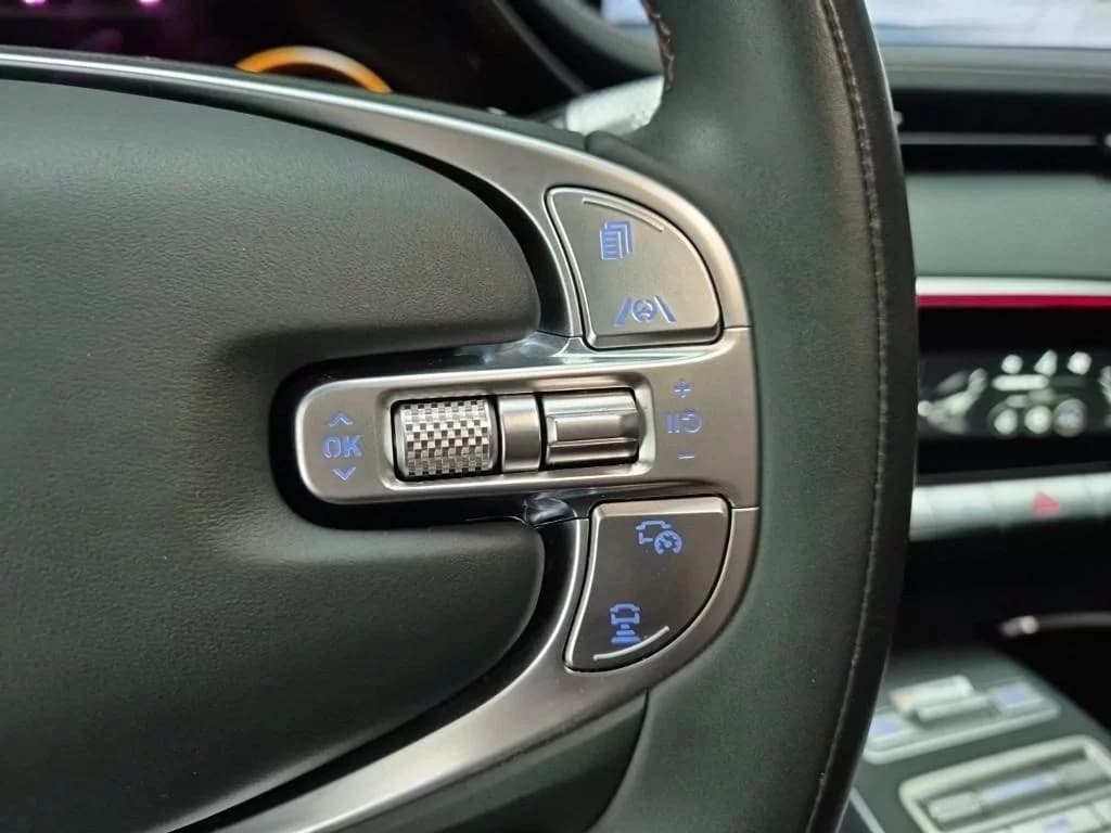 Genesis GV70 2.5T Gasoline AWD, 2023 г. 34767 км. — фото 18