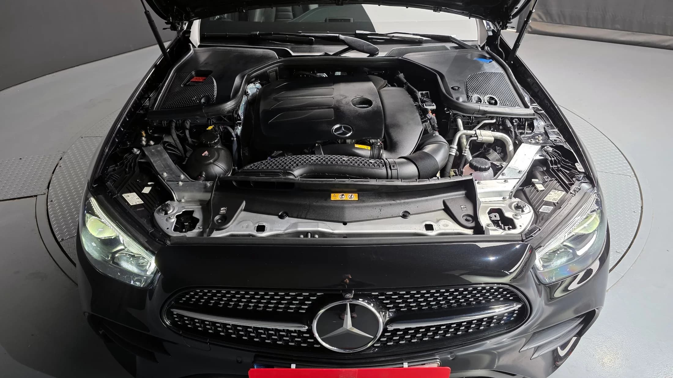 Mercedes-Benz E-Class E350 4MATIC AMG Line, 2022 г. 26045 км. — фото 6