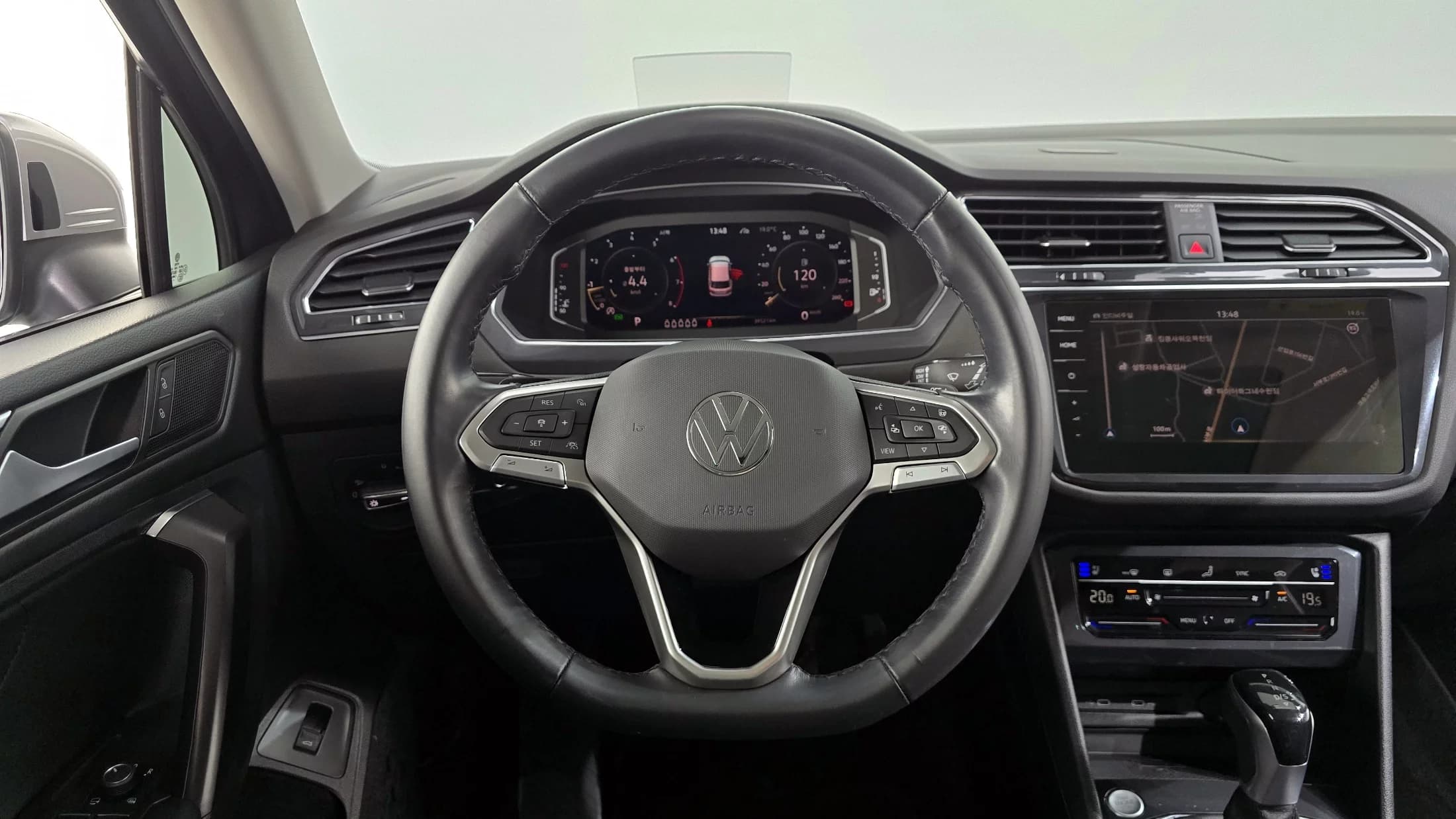 Volkswagen TIGUAN 2.0 TSI Prestige, 2022 г. 39591 км. — фото 13