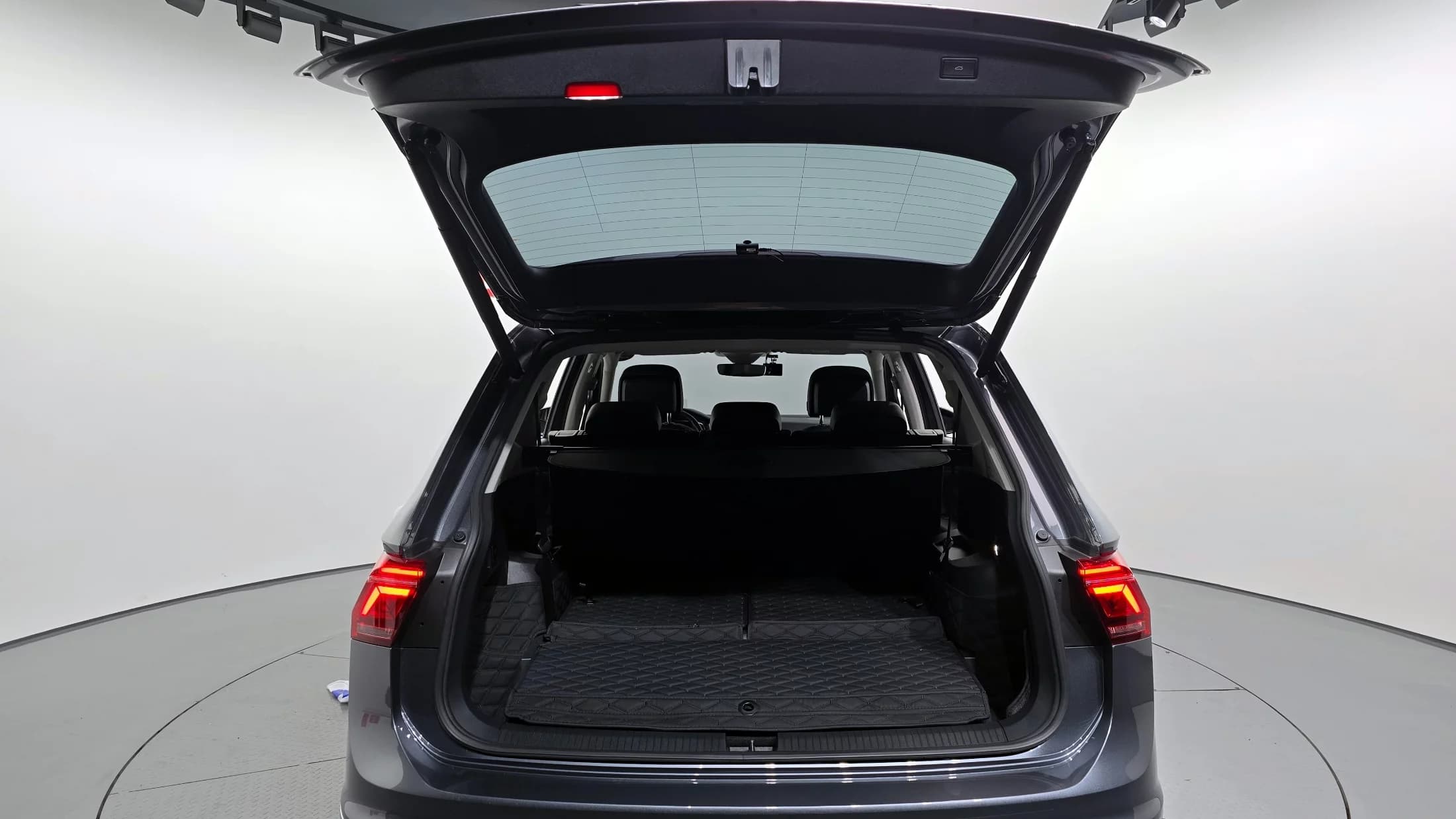Volkswagen TIGUAN 2.0 TSI Prestige, 2022 г. 39591 км. — фото 20