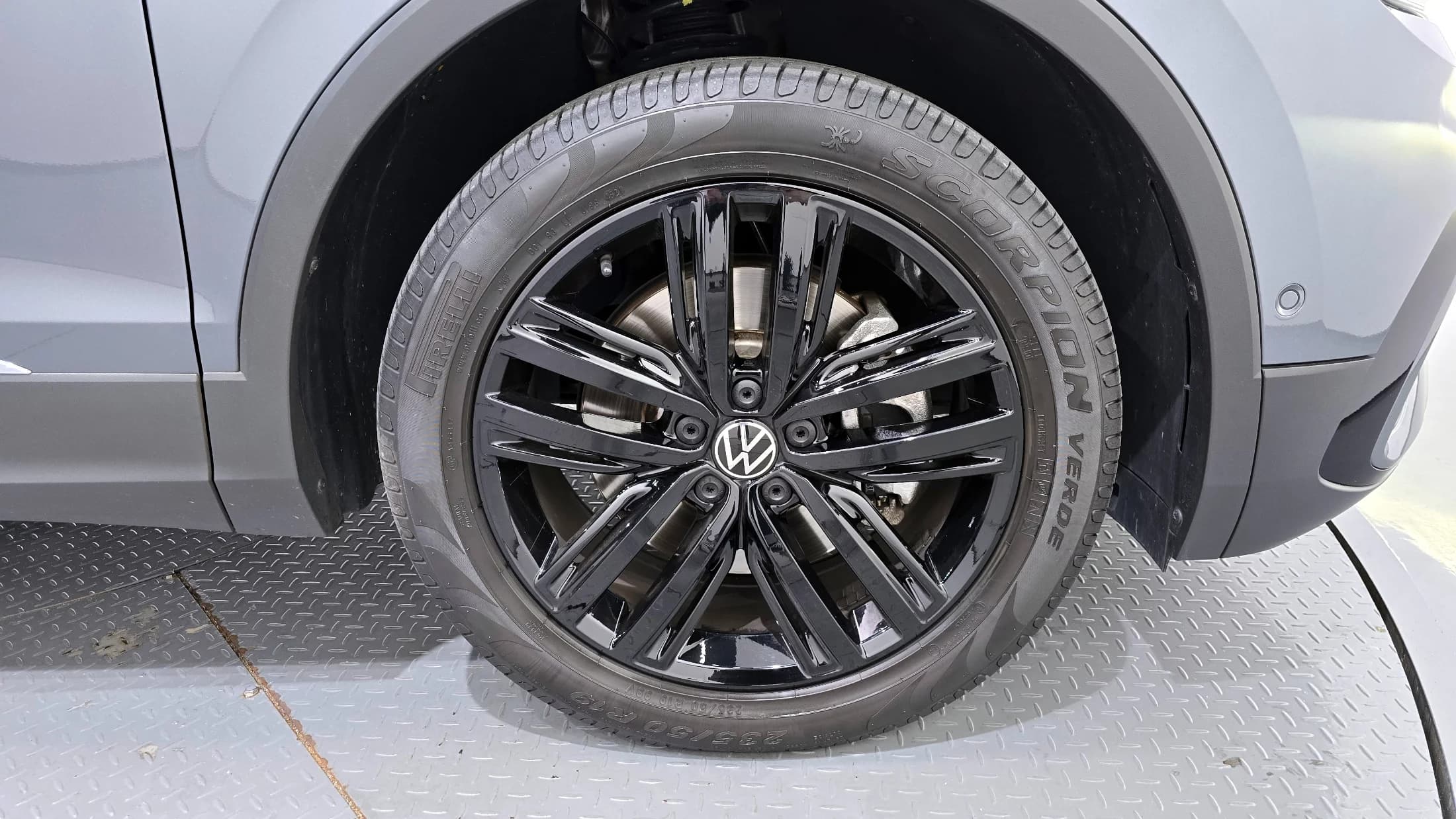 Volkswagen TIGUAN 2.0 TSI Prestige, 2022 г. 39591 км. — фото 5