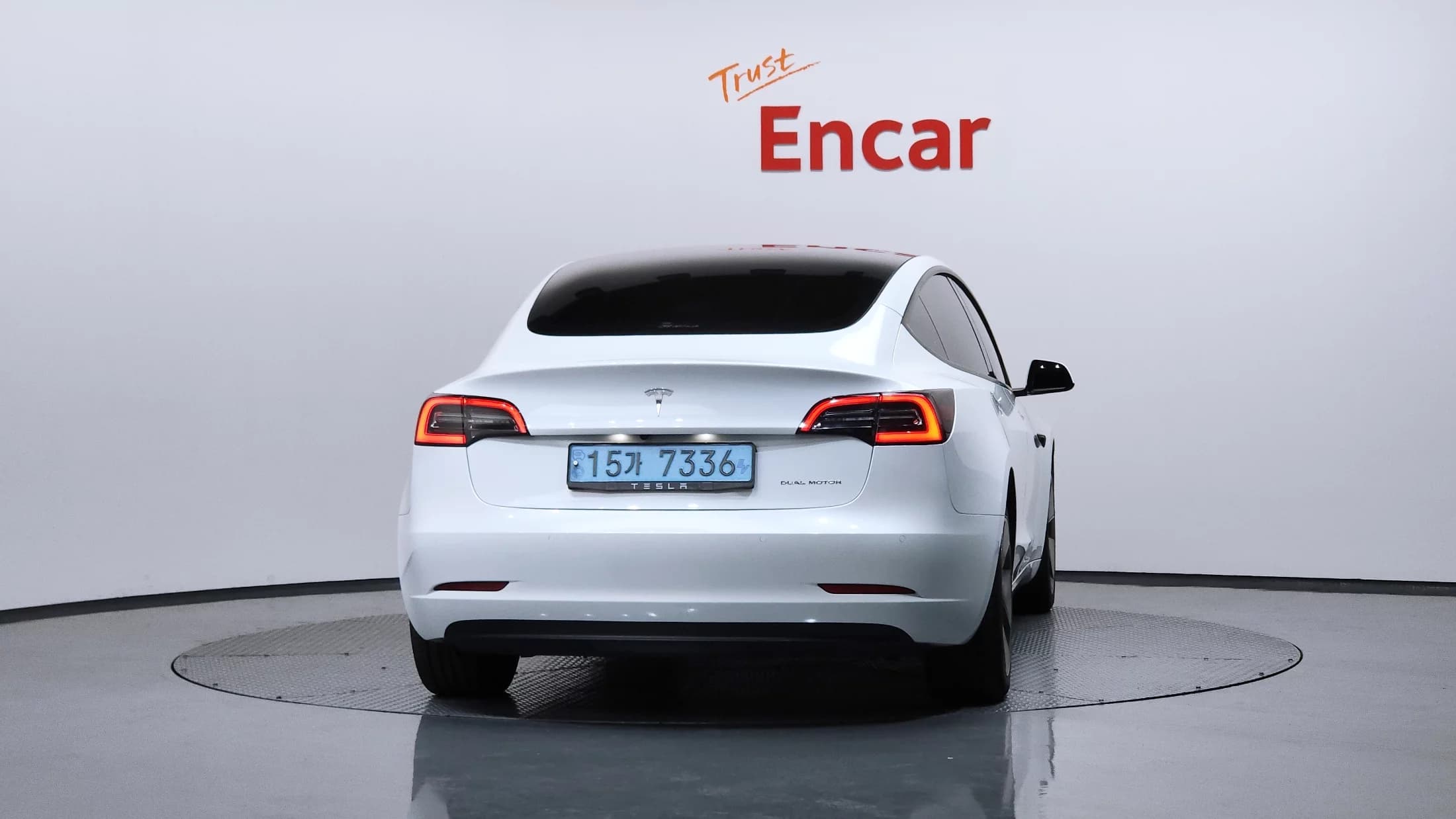 Tesla MODEL 3 Long Range, электромобиль, 2022 г. 97358 км. — фото 4