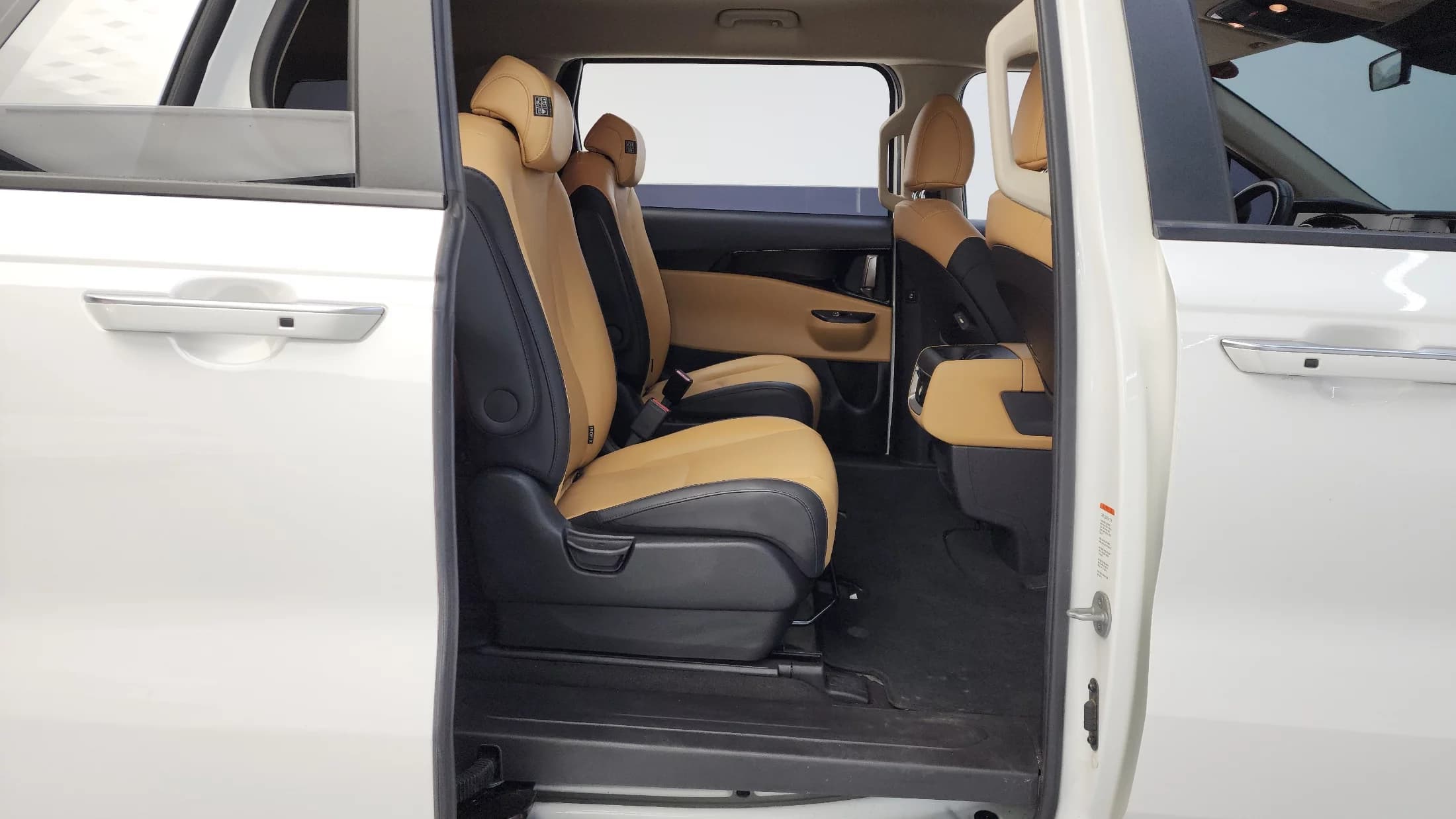 Kia Carnival 9-Seater Prestige, 2022 г. 101502 км. — фото 12