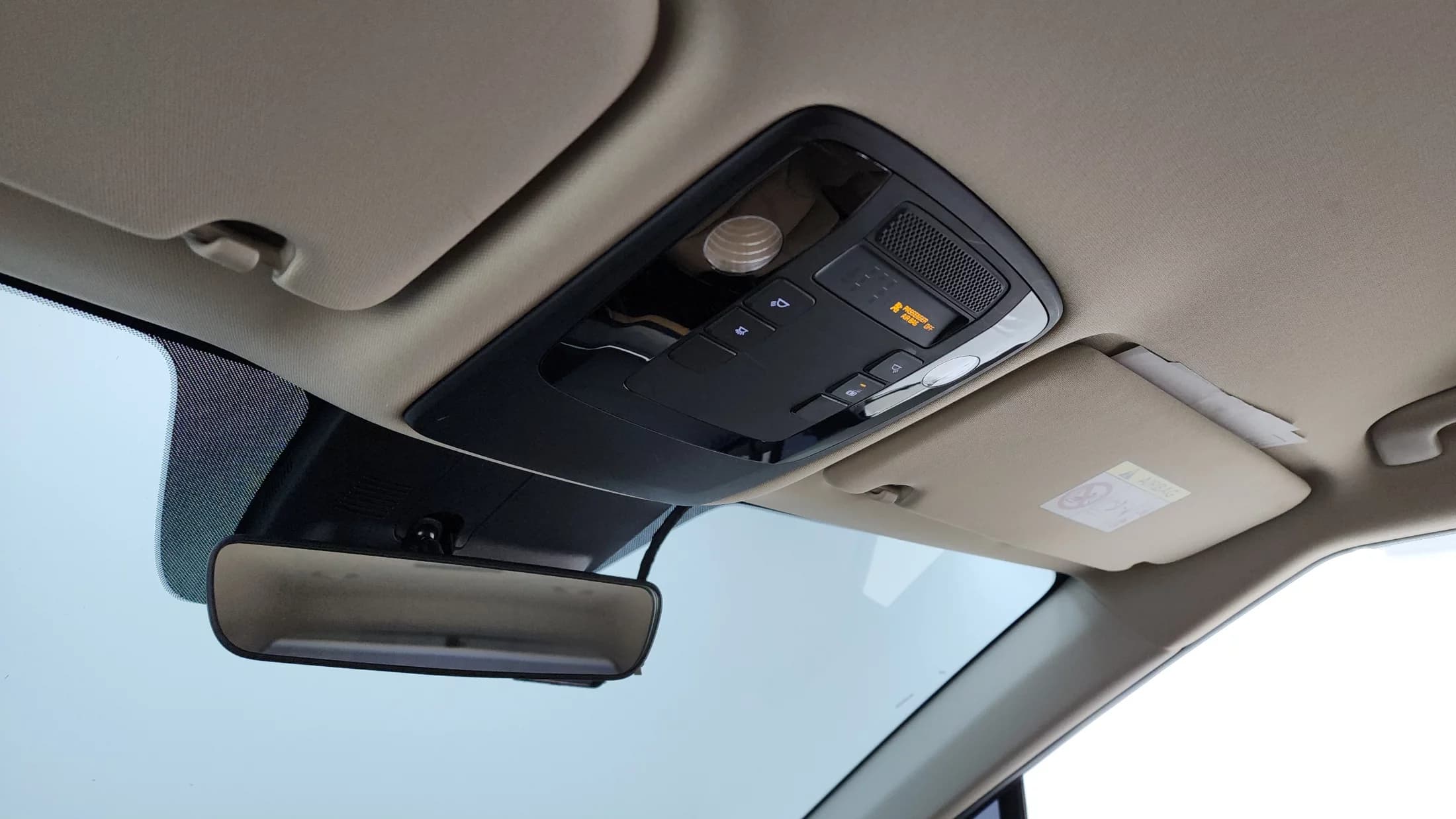 Kia Carnival 9-Seater Prestige, 2022 г. 101502 км. — фото 17