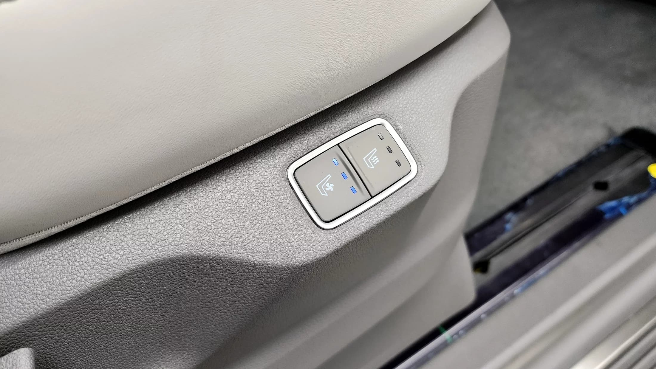 Hyundai Staria 4WD Lounge 9-Seater Inspiration, 2023 г. 46978 км. — фото 19