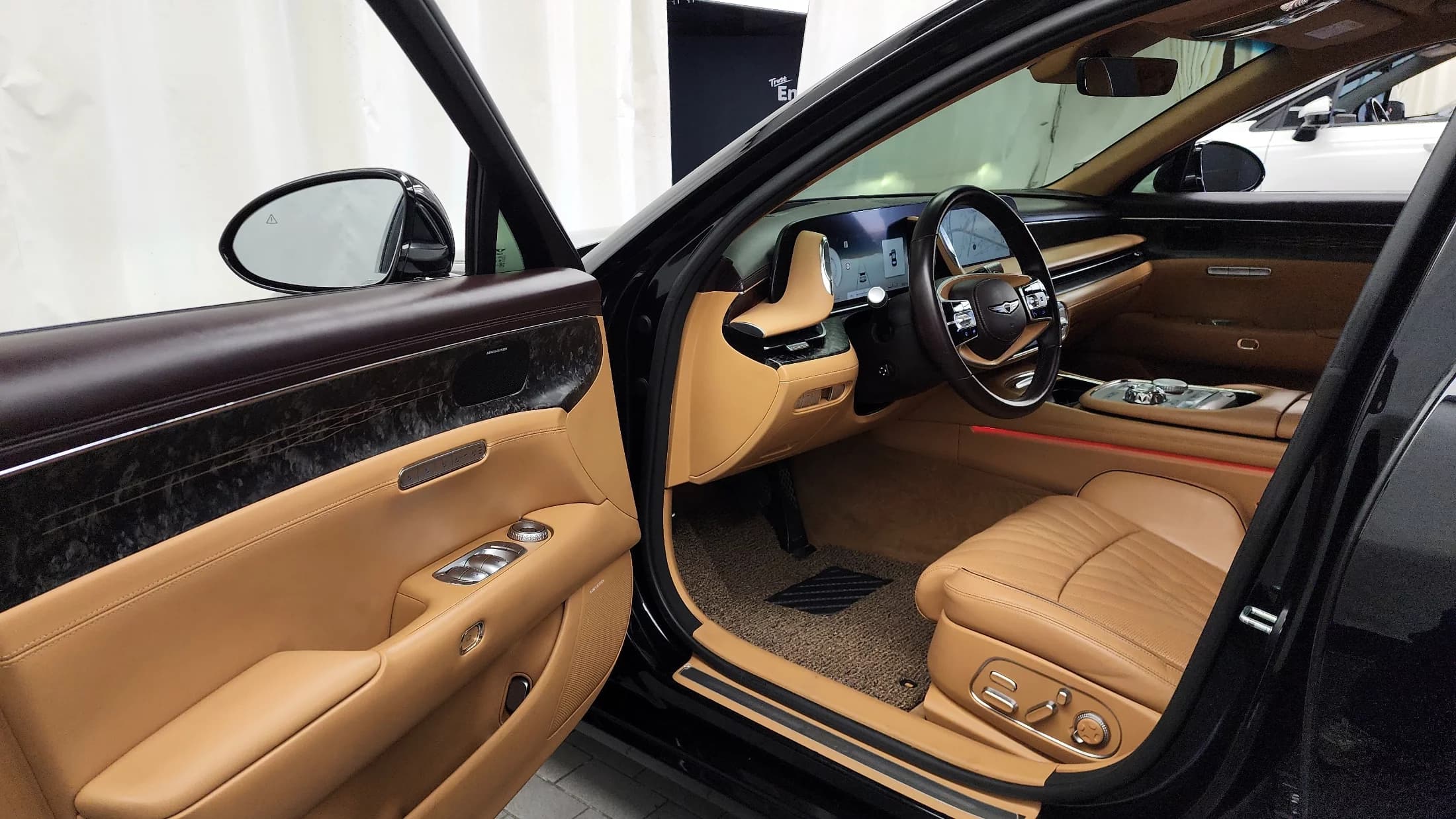 Genesis G90 Gasoline 3.5 Turbo AWD, 2022 г. 88654 км. — фото 10