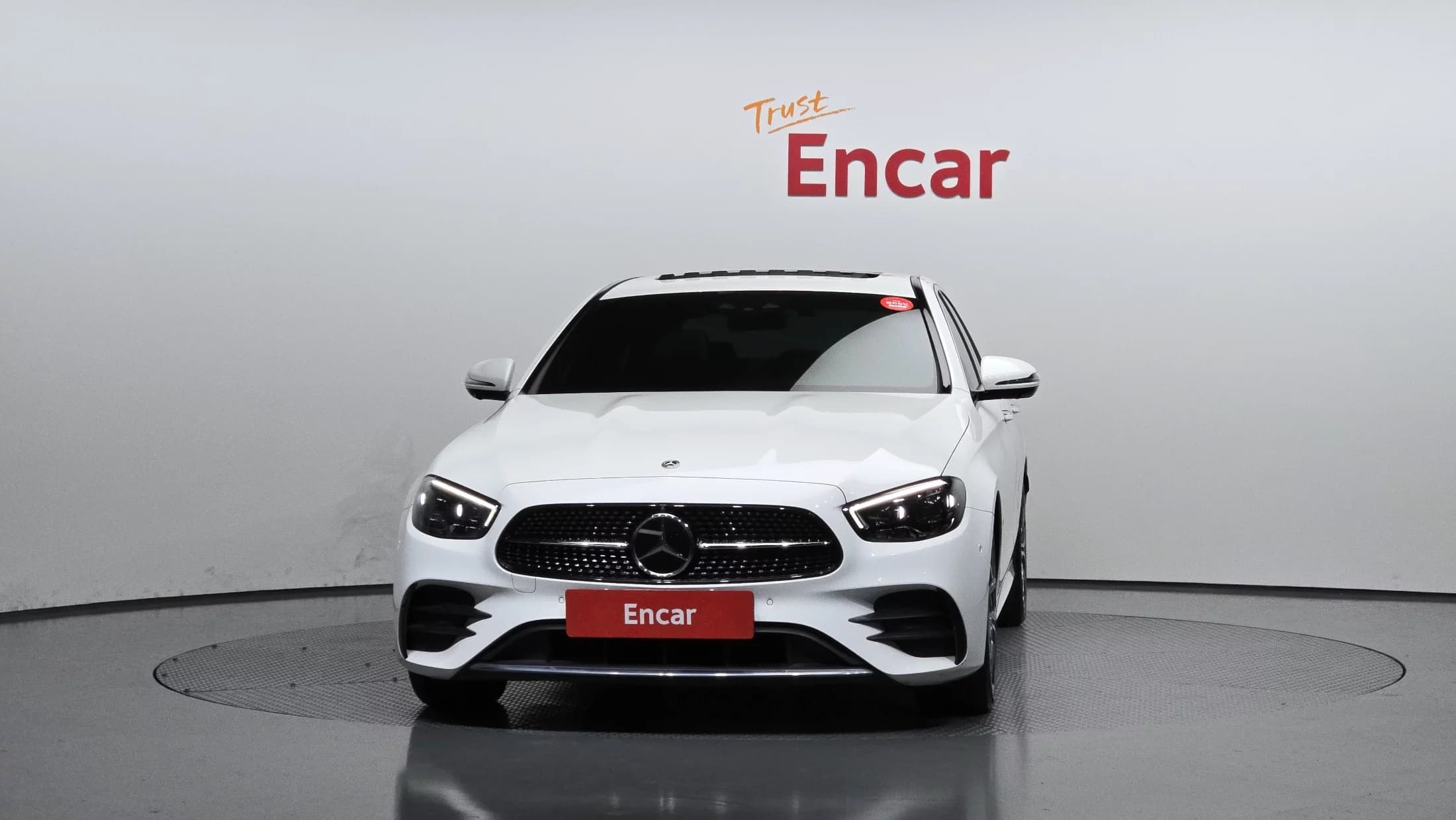 Mercedes-Benz E-Class E220d 4MATIC AMG Line, 2022 г. 84910 км. — фото 3