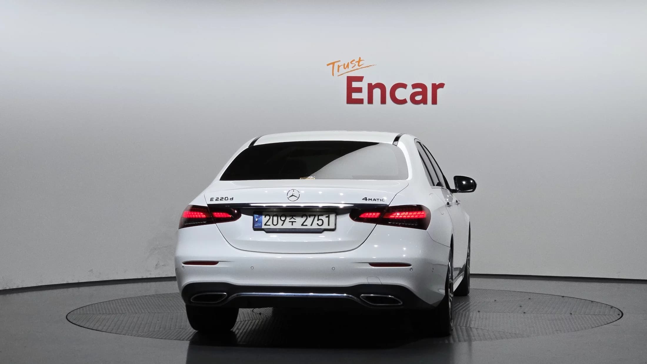 Mercedes-Benz E-Class E220d 4MATIC AMG Line, 2022 г. 84910 км. — фото 4