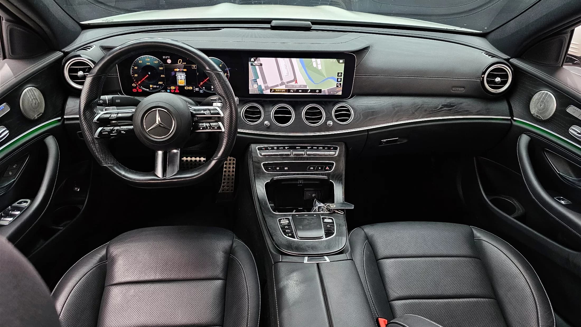 Mercedes-Benz E-Class E220d 4MATIC AMG Line, 2022 г. 84910 км. — фото 7