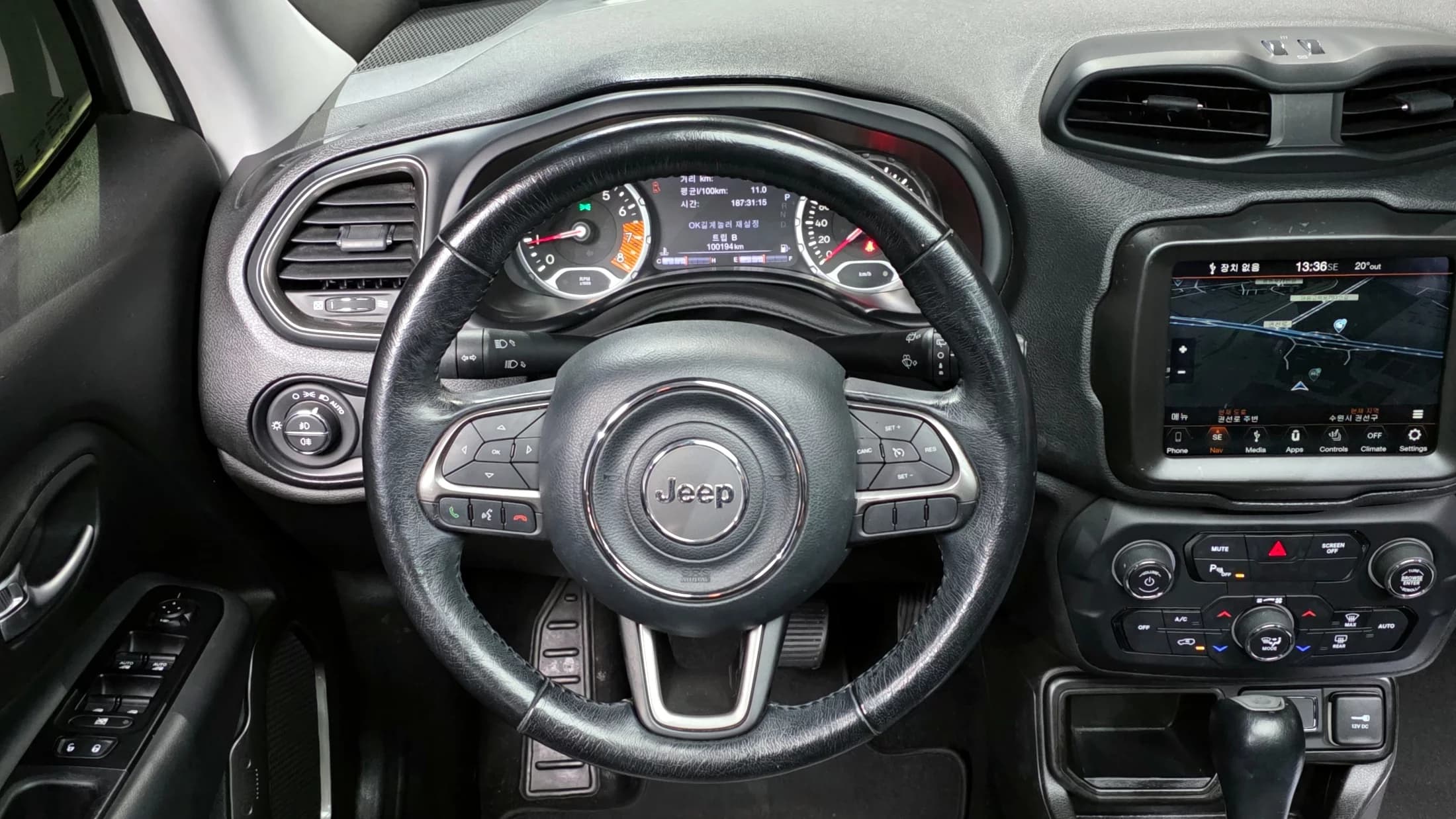 Jeep RENEGADE 2.4 Limited, 2021 г. 100305 км. — фото 13