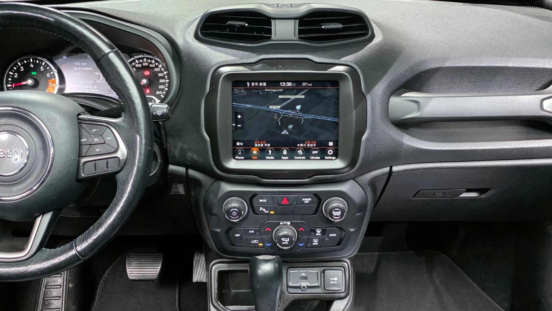Jeep RENEGADE 2.4 Limited, 2021 г. 100305 км. — фото 14