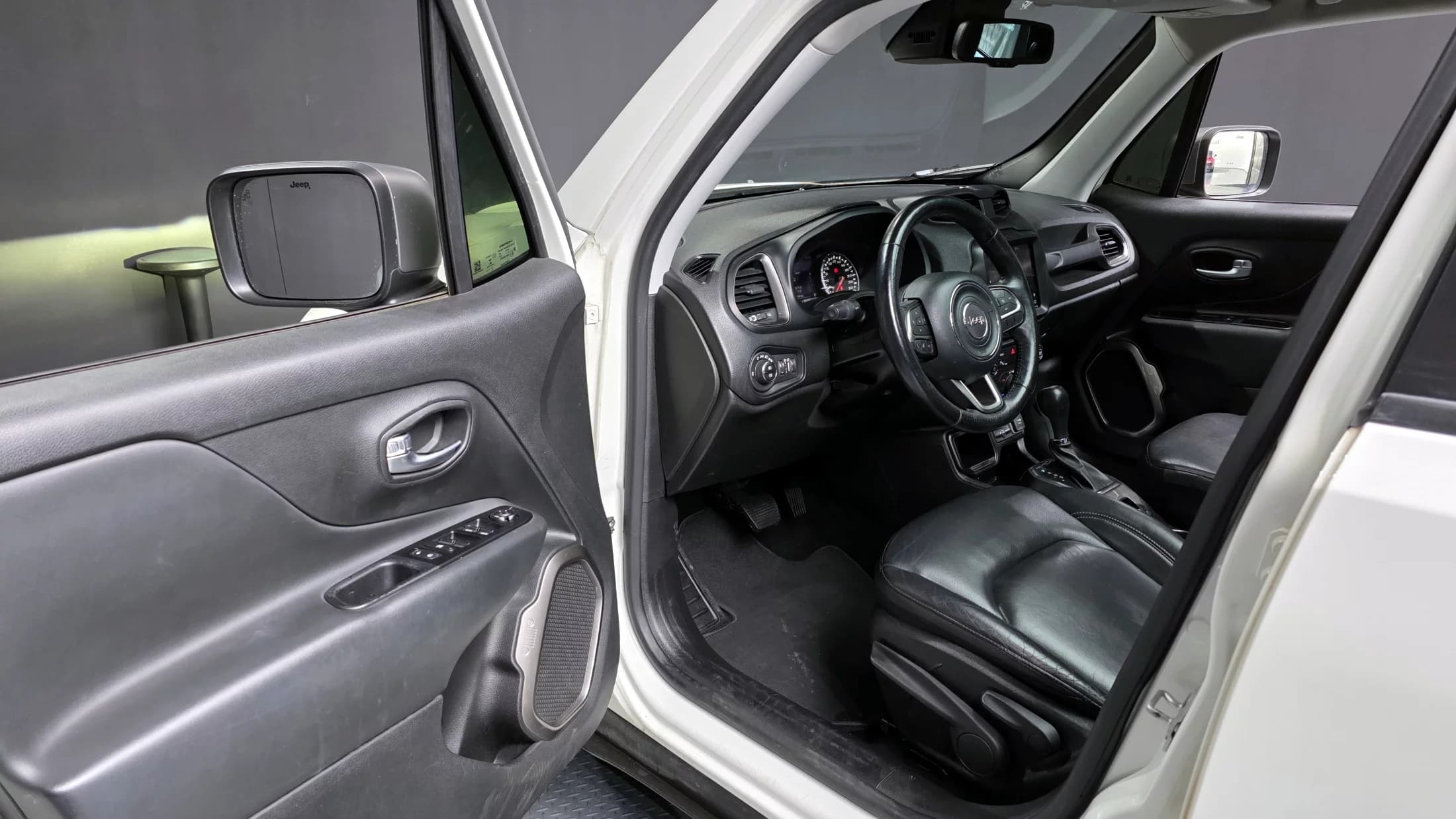 Jeep RENEGADE 2.4 Limited, 2021 г. 100305 км. — фото 10