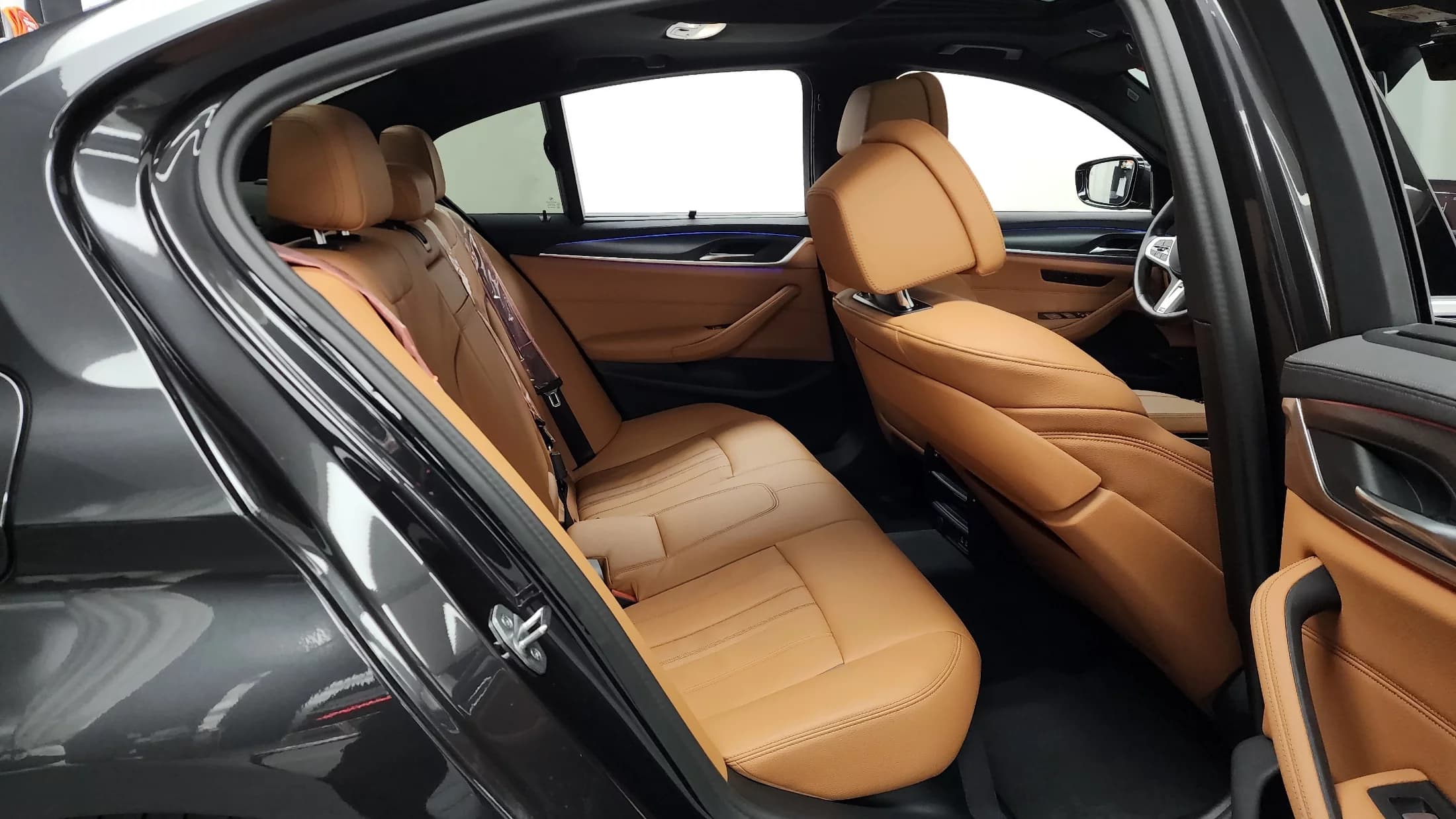 BMW 5-Series 520i M Sport, 2023 г. 48348 км. — фото 12