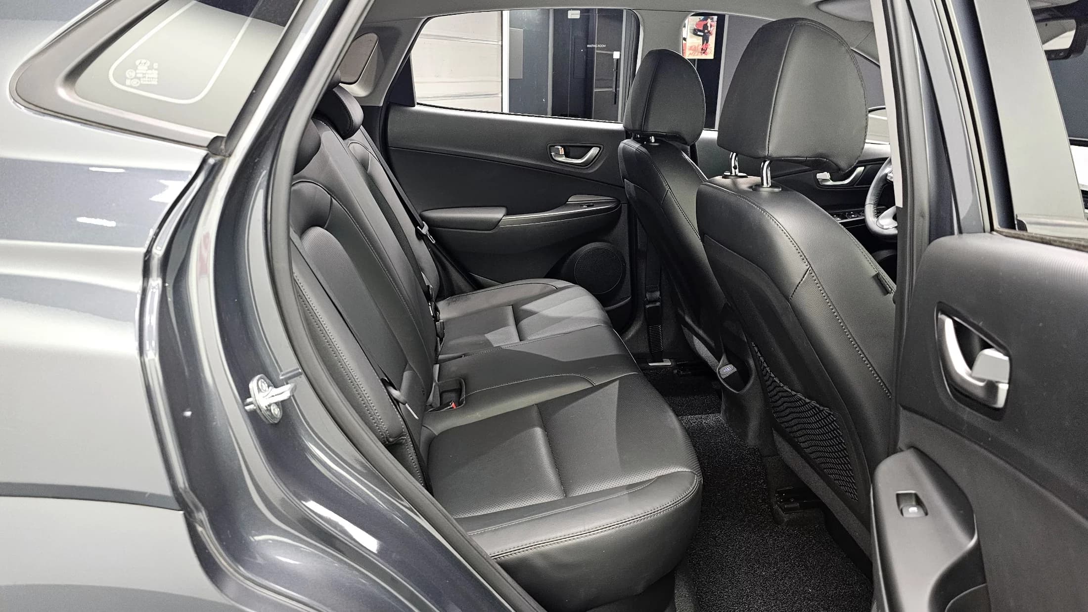 Hyundai Kona Gasoline 1.6 Turbo 2WD Modern, 2021 г. 47633 км. — фото 12