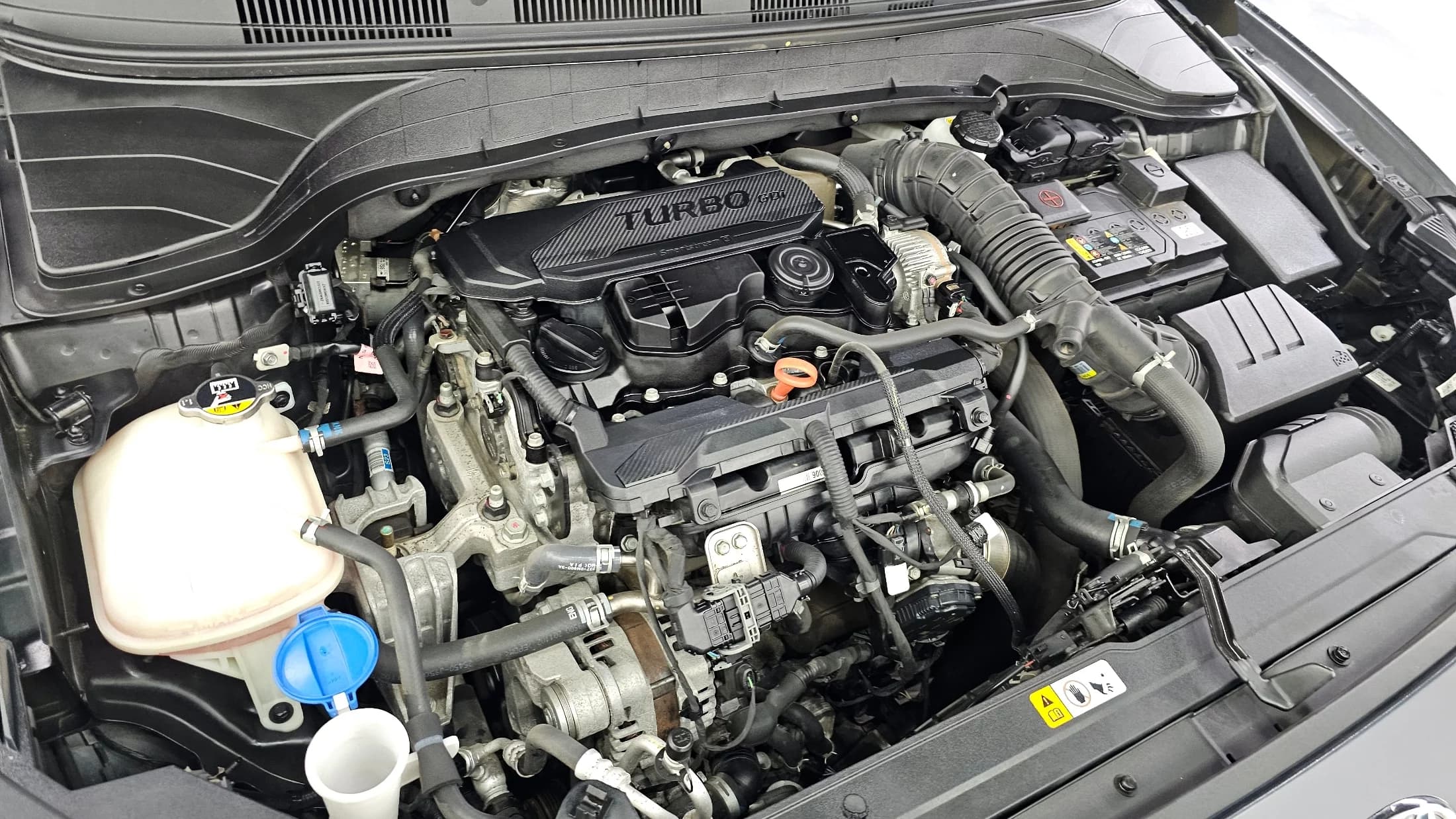 Hyundai Kona Gasoline 1.6 Turbo 2WD Modern, 2021 г. 47633 км. — фото 6