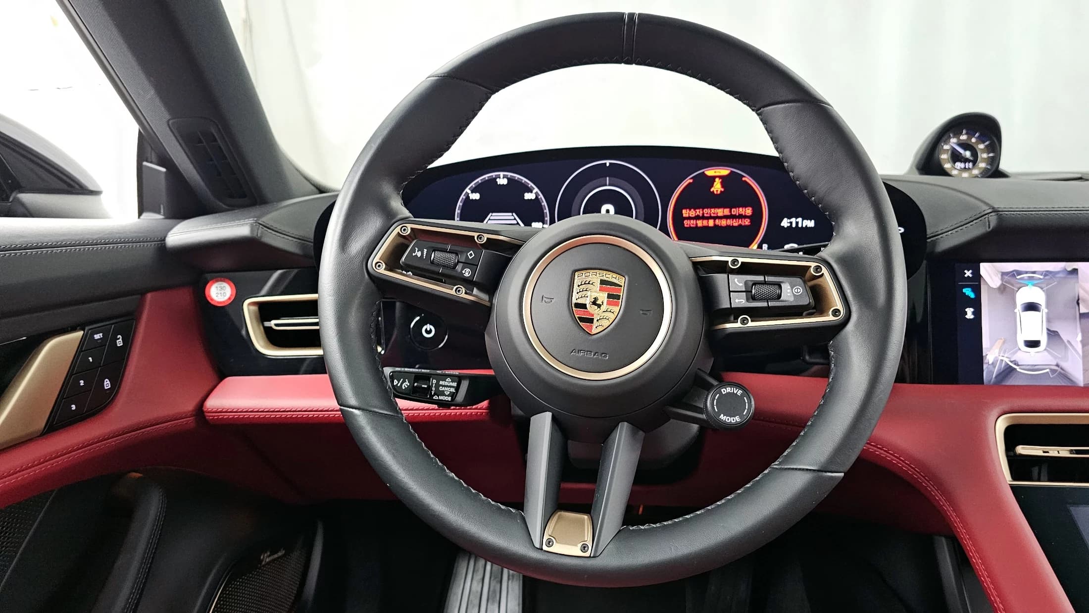 Porsche TAYCAN 4S Cross Turismo, электромобиль, 2024 г. 34662 км. — фото 13
