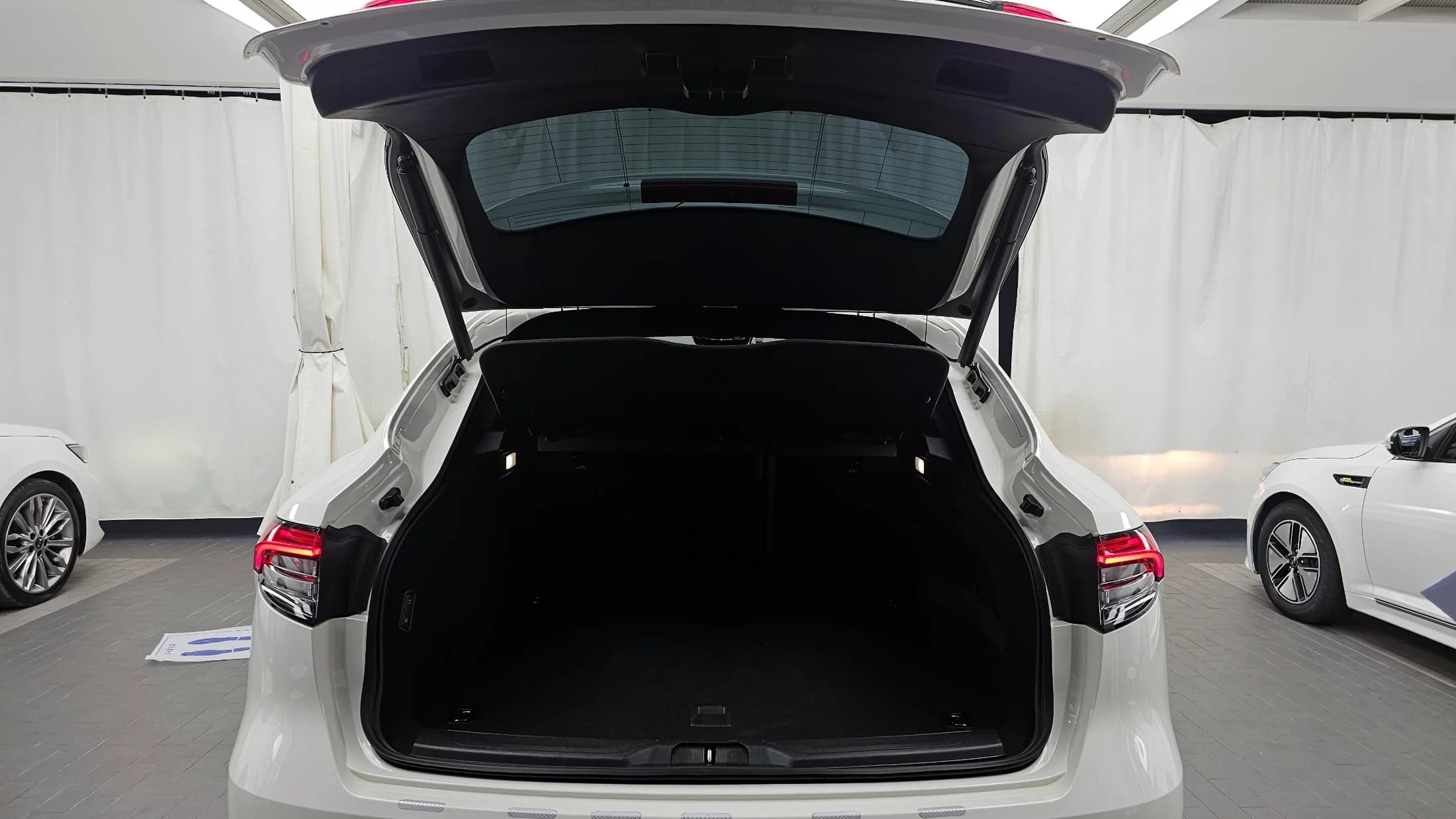 Maserati LEVANTE 2.0 GT AWD, 2021 г. 70879 км. — фото 20