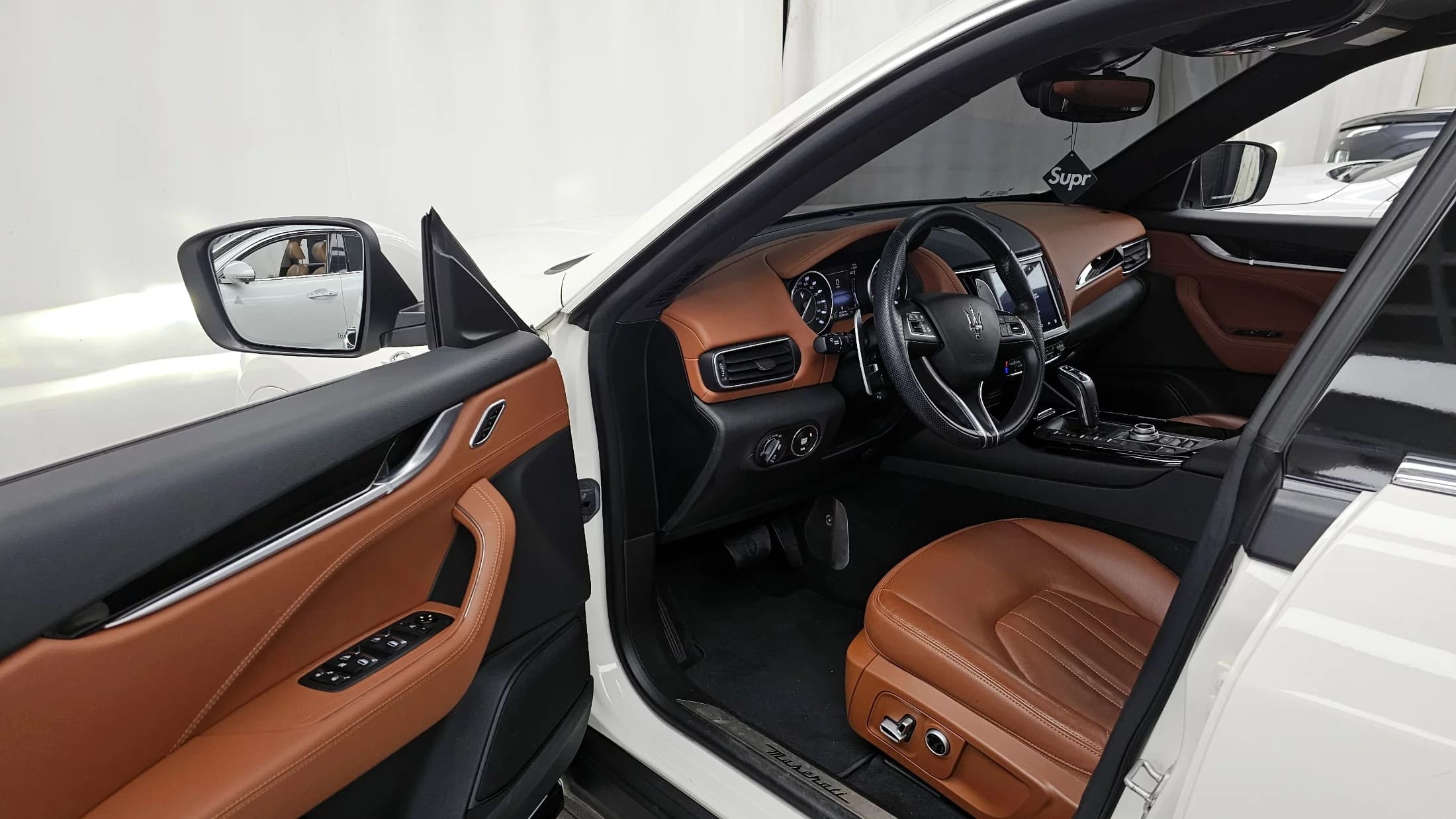 Maserati LEVANTE 2.0 GT AWD, 2021 г. 70879 км. — фото 10