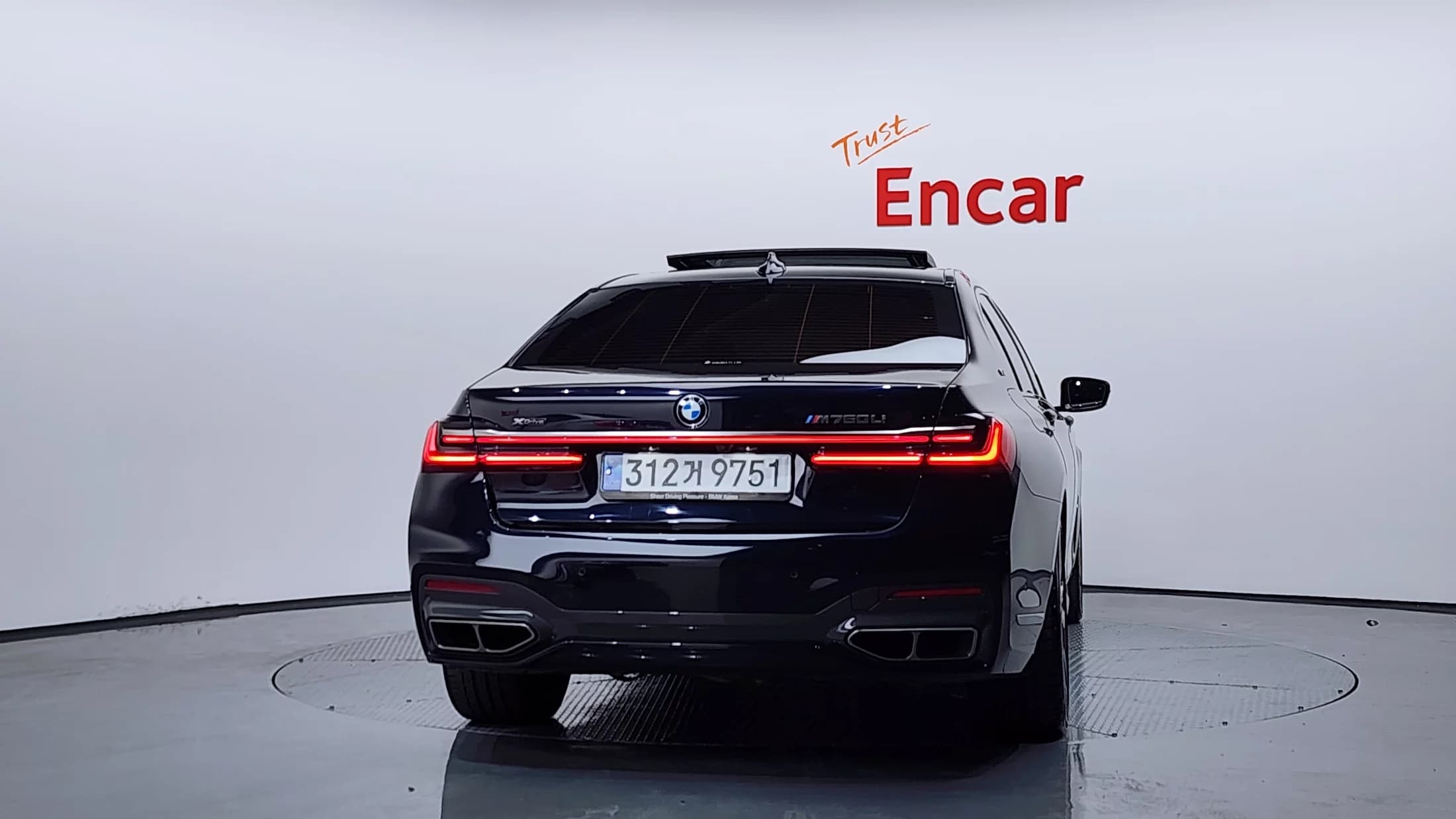 BMW 7-Series M760Li xDrive, 2022 г. 46291 км. — фото 4