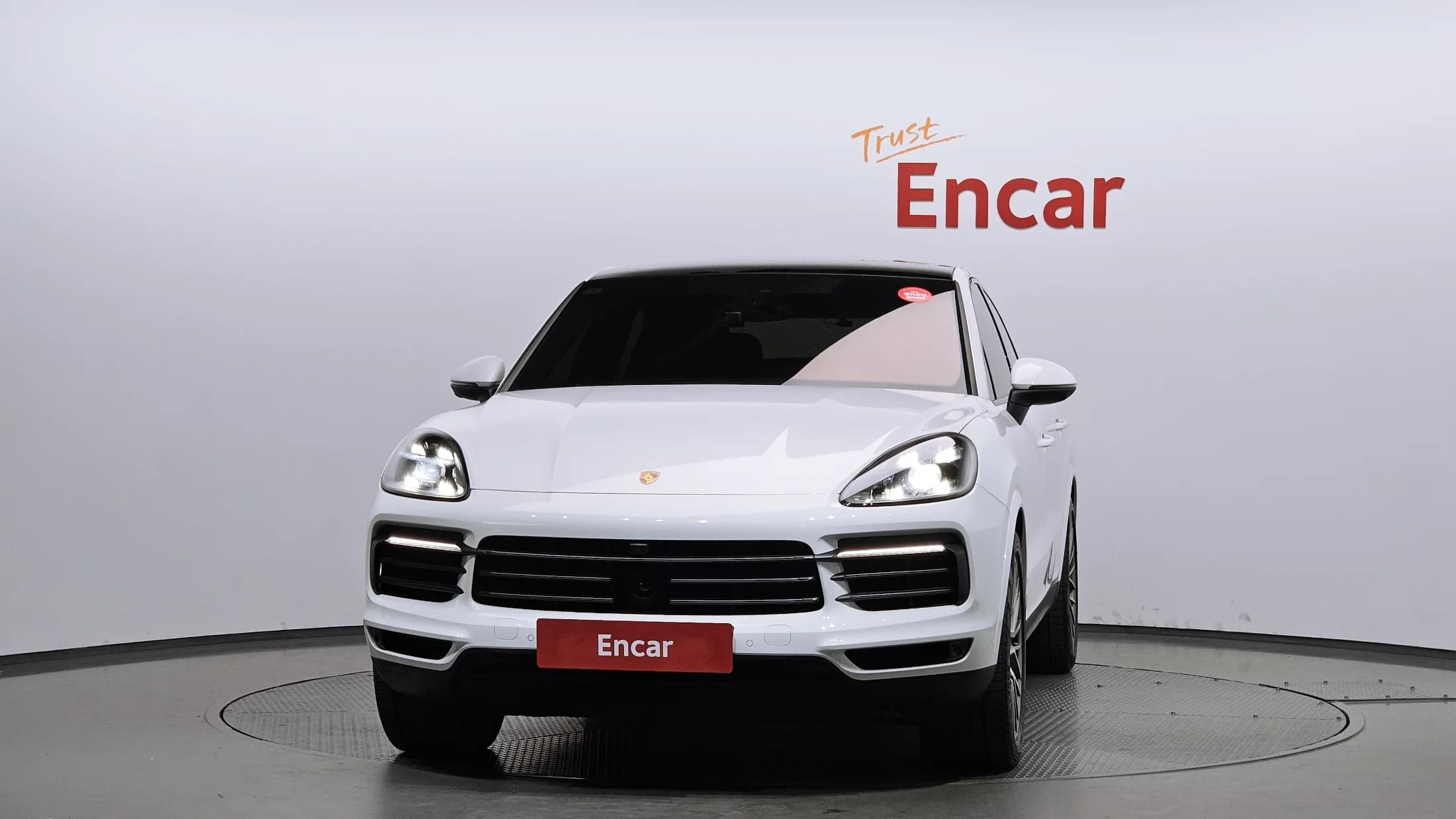 Porsche CAYENNE 3.0 COUPE PLATINUM EDITION, 2023 г. 25044 км. — фото 3