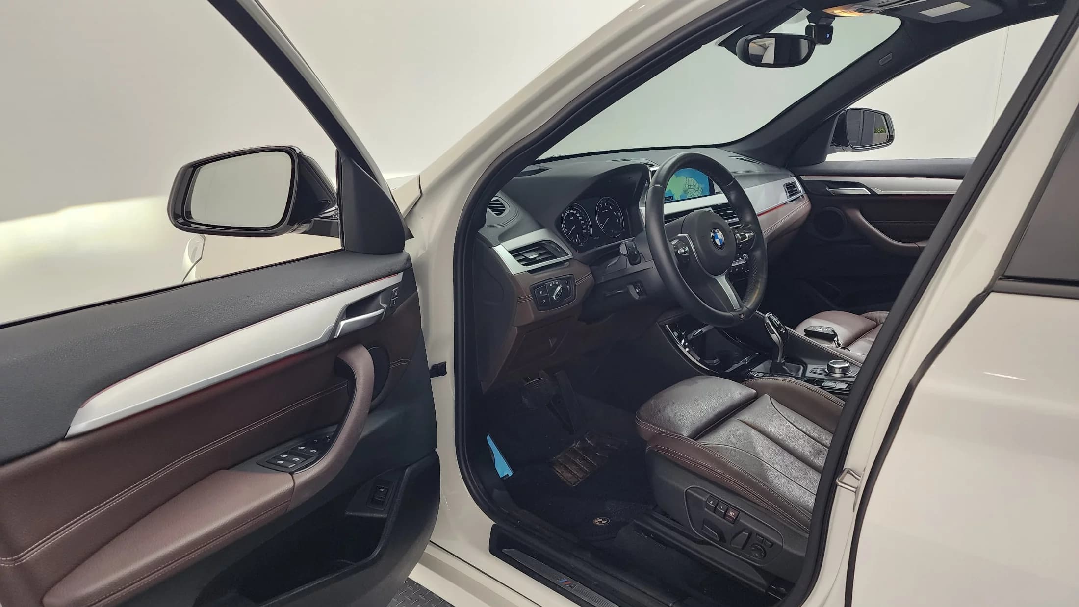 BMW X1 xDrive 20i M Sport, 2022 г. 58850 км. — фото 10