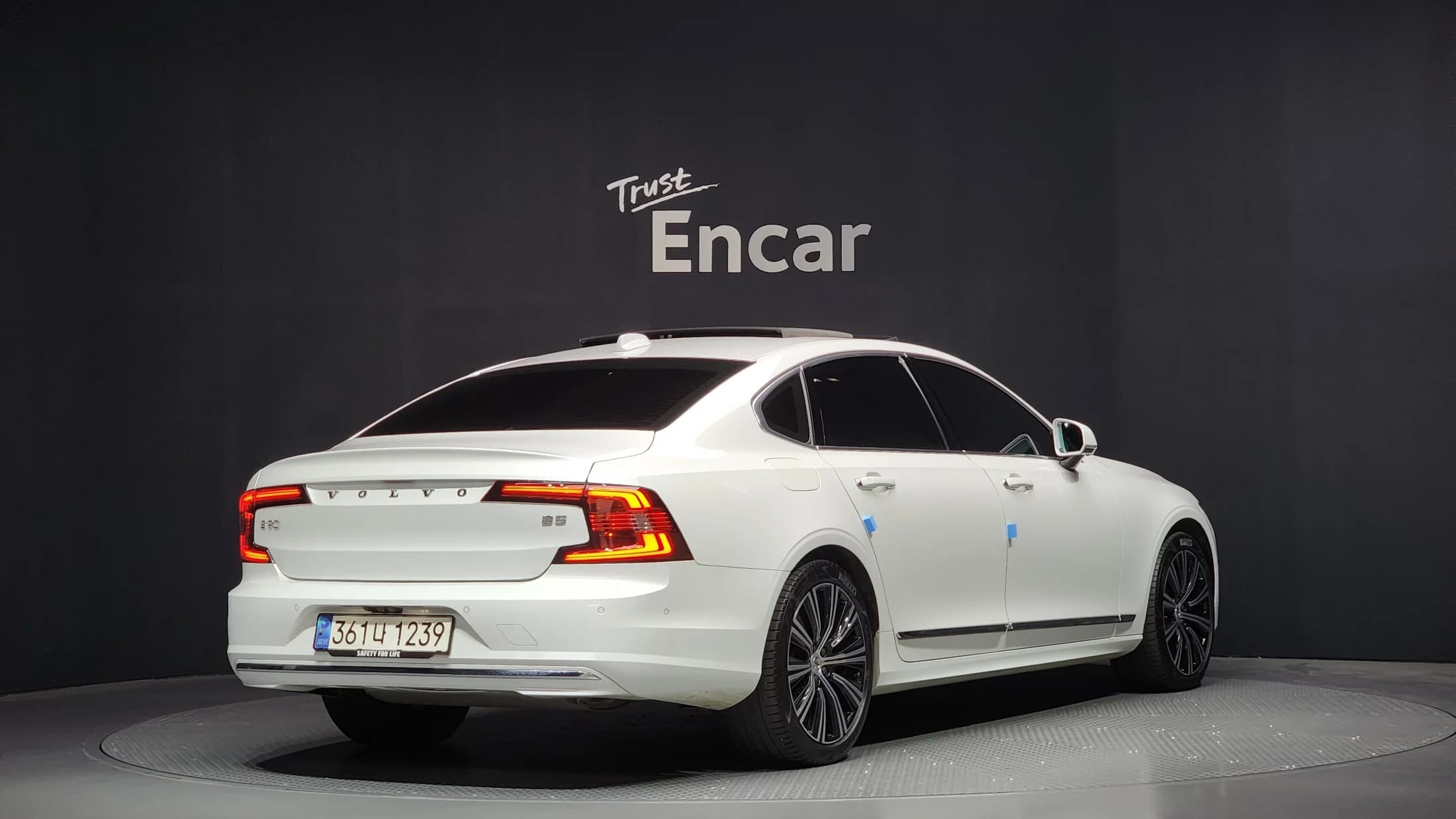 Volvo S90 B5 Ultimate Bright, 2023 г. 41854 км. — фото 2