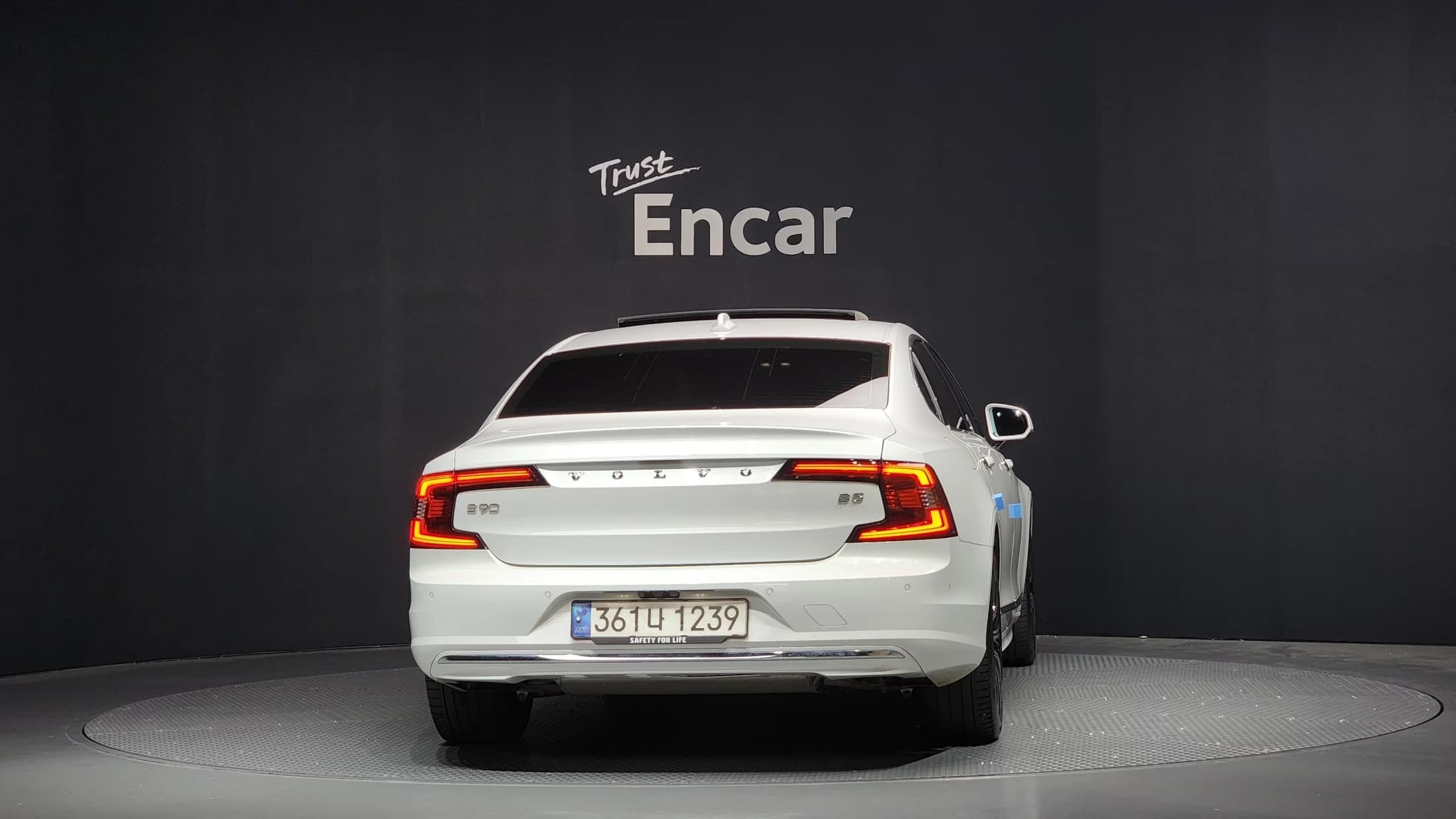 Volvo S90 B5 Ultimate Bright, 2023 г. 41854 км. — фото 4