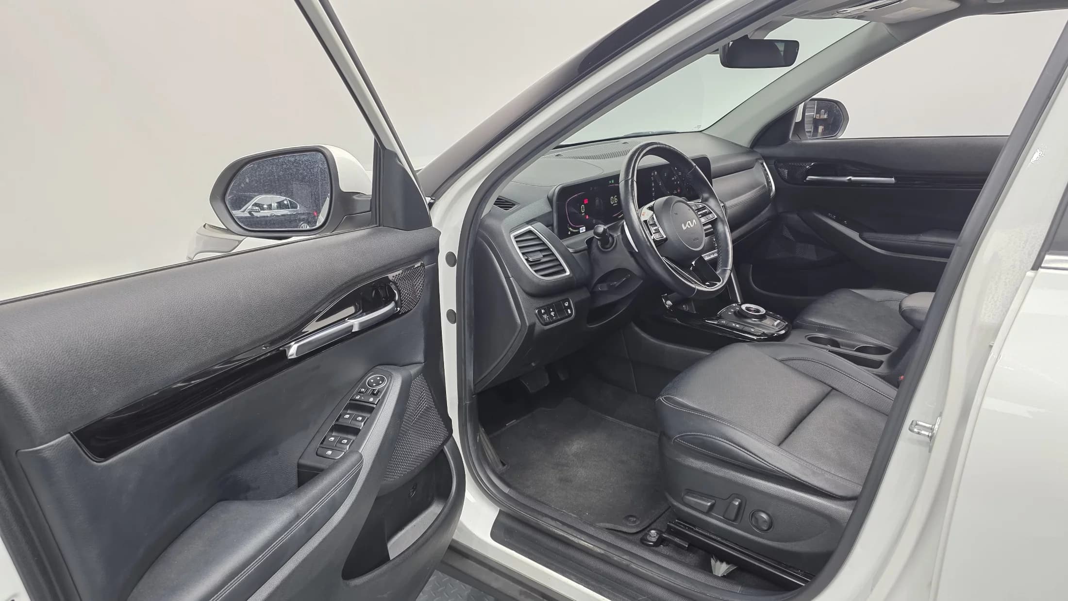 Kia Seltos Gasoline 1.6 Turbo 2WD Signature, 2022 г. 78931 км. — фото 11